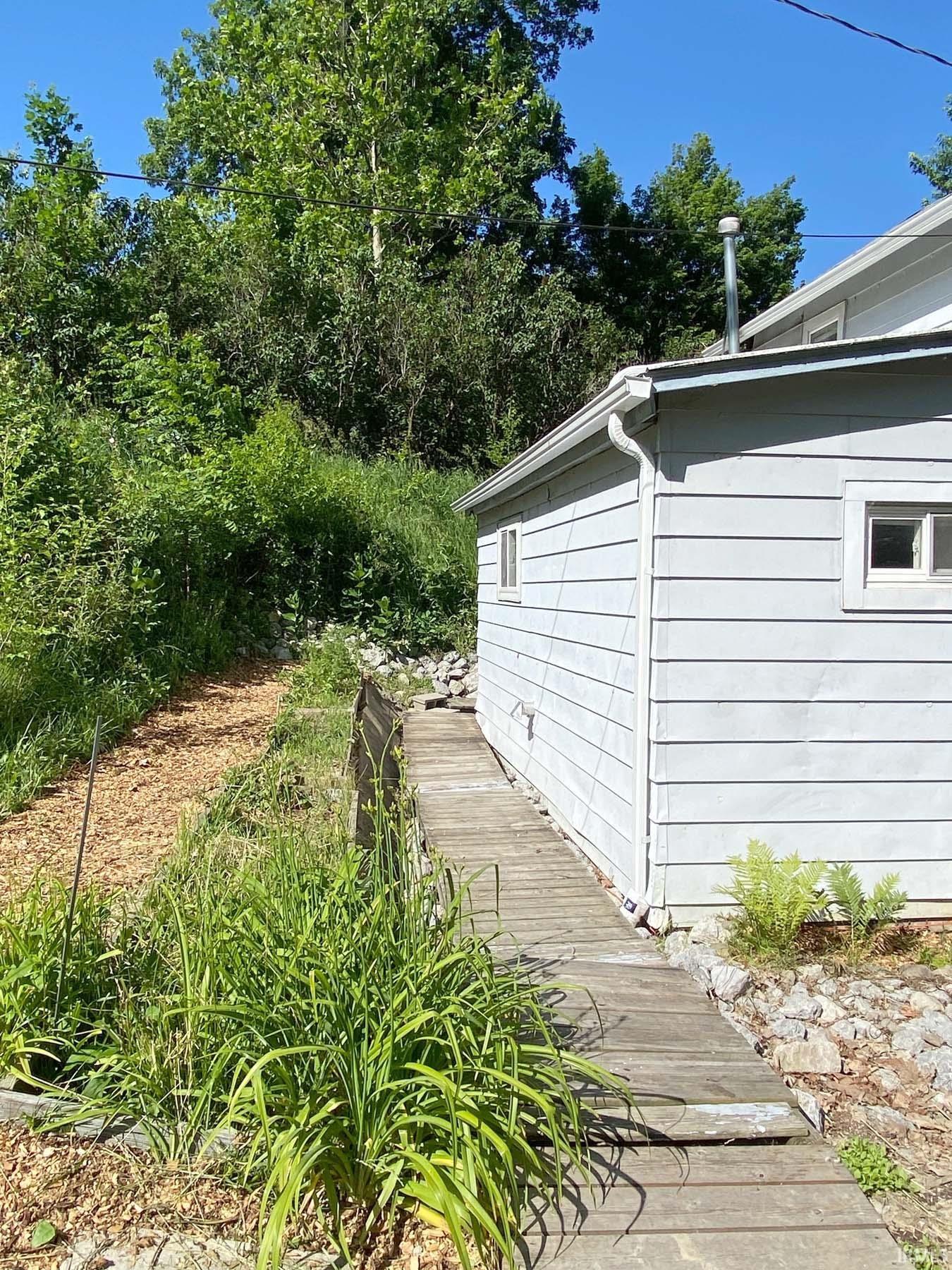 5118 N Blue Lake Road