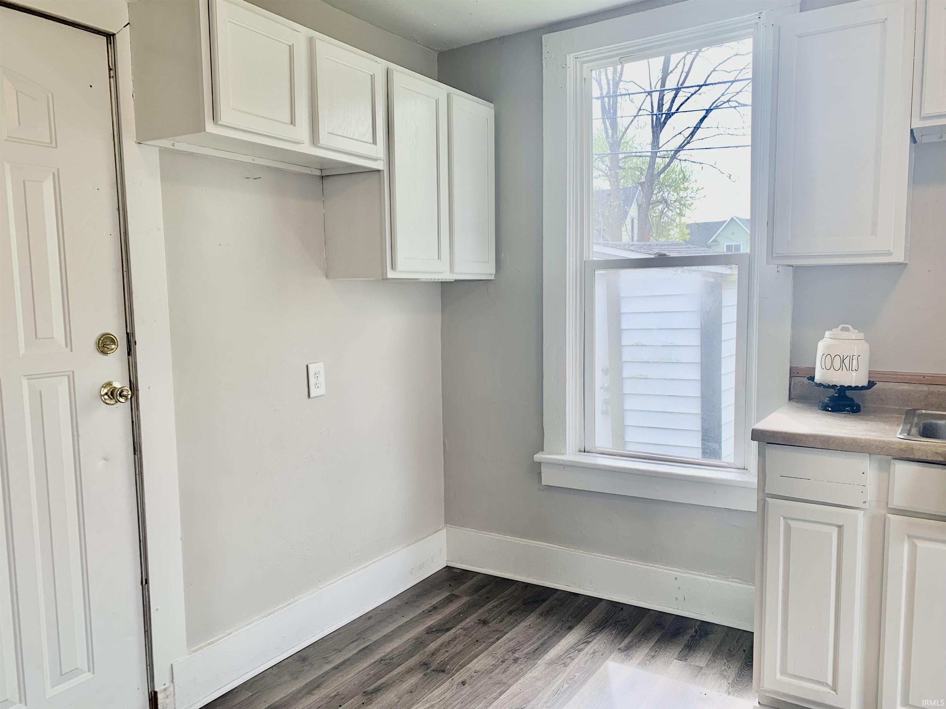 Photo 4 of 1007 Mason Street