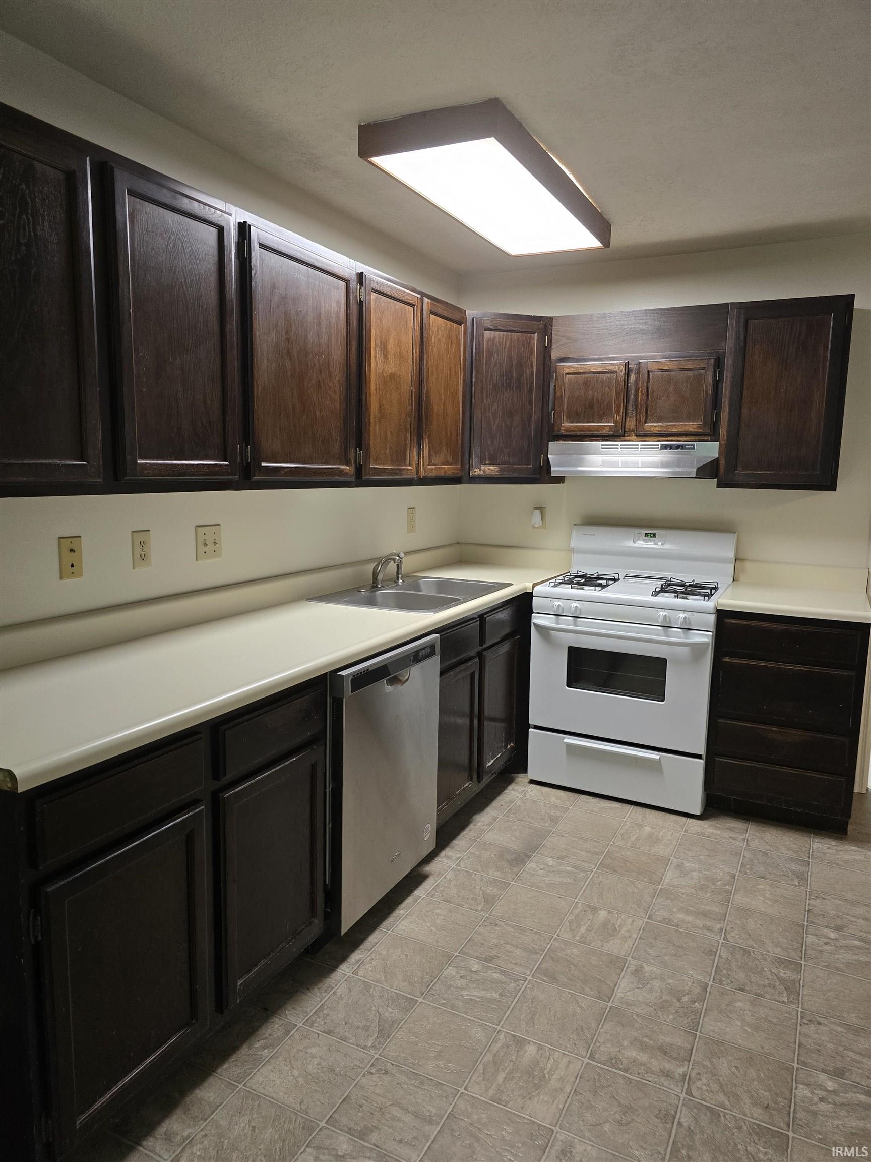 Homes for sale in Bloomington, IN | 1123 W 11Th St, Bloomington, IN 47404 | MLS# 202422695