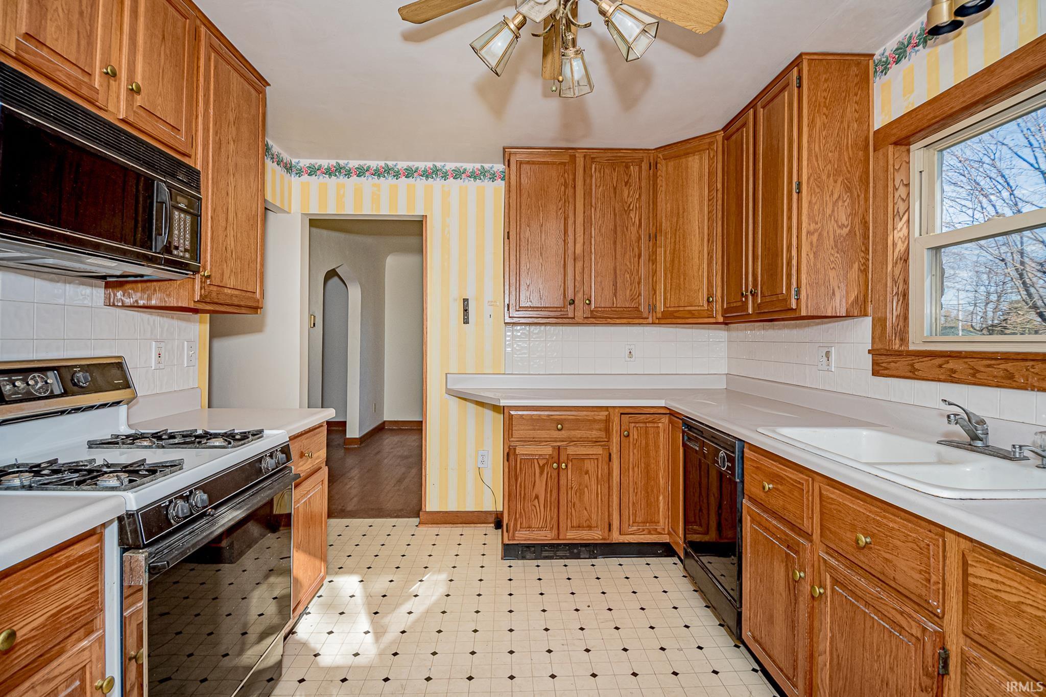 11115 Bass Road