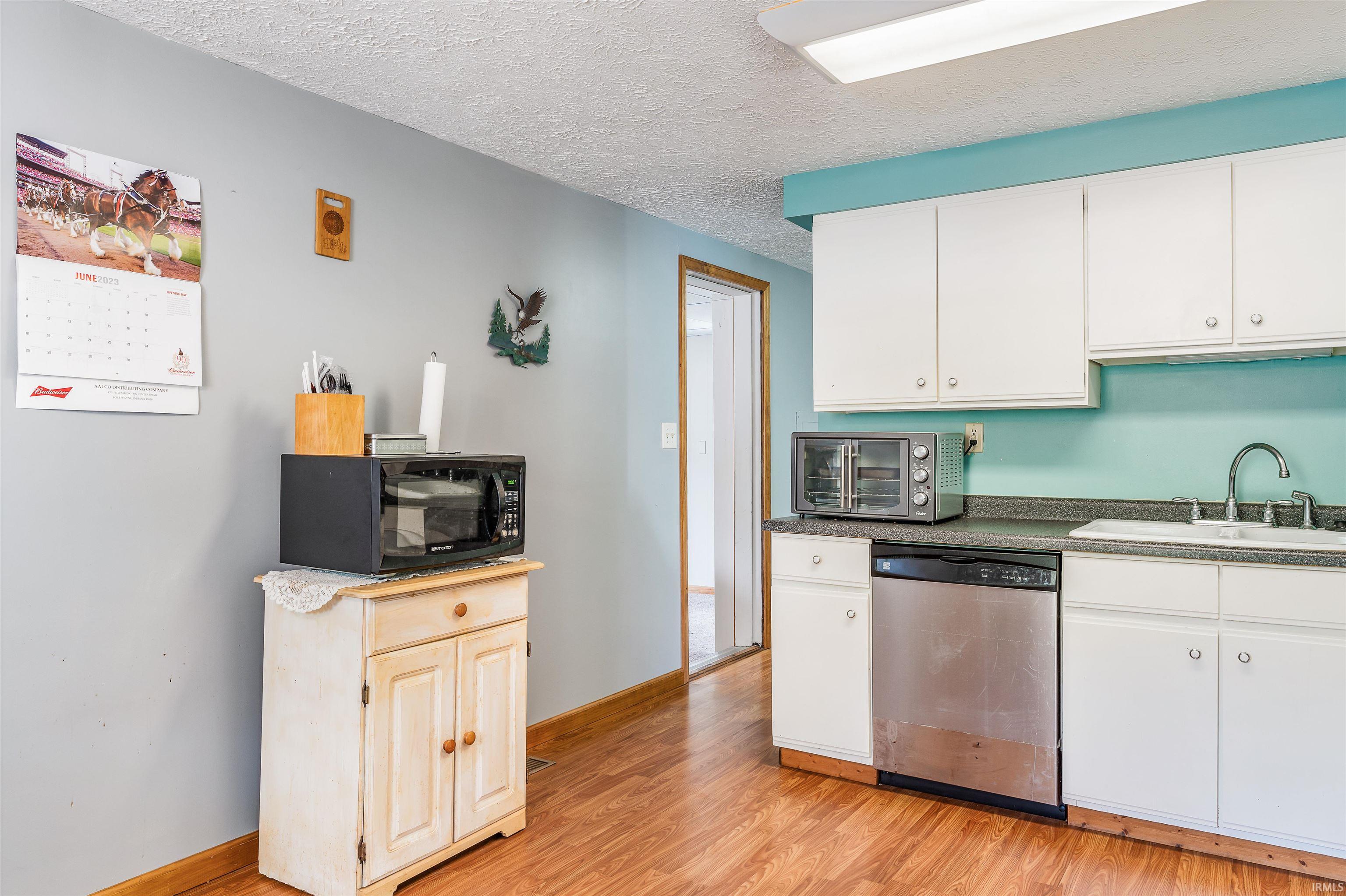 414 W Columbia Parkway