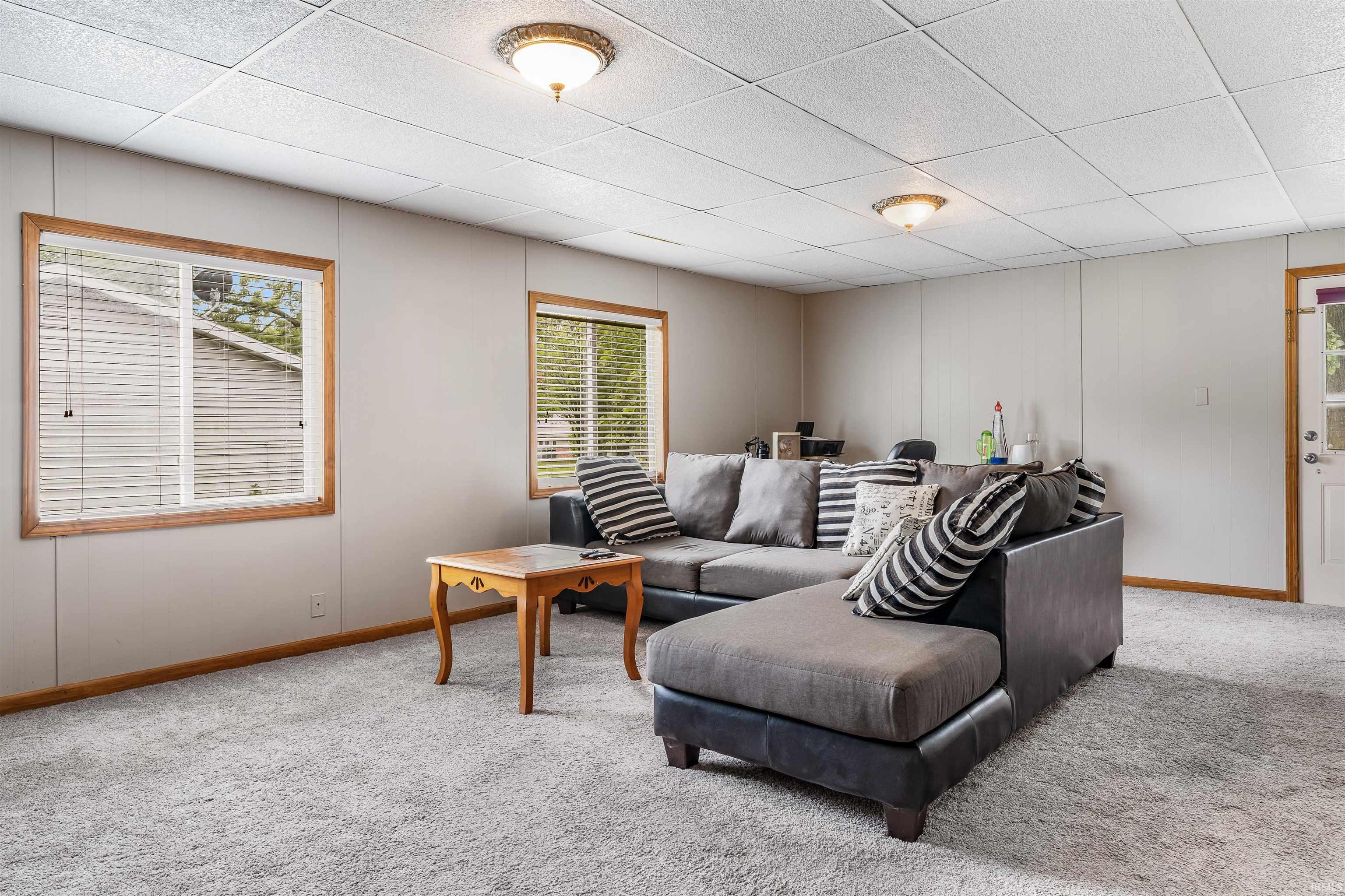 414 W Columbia Parkway