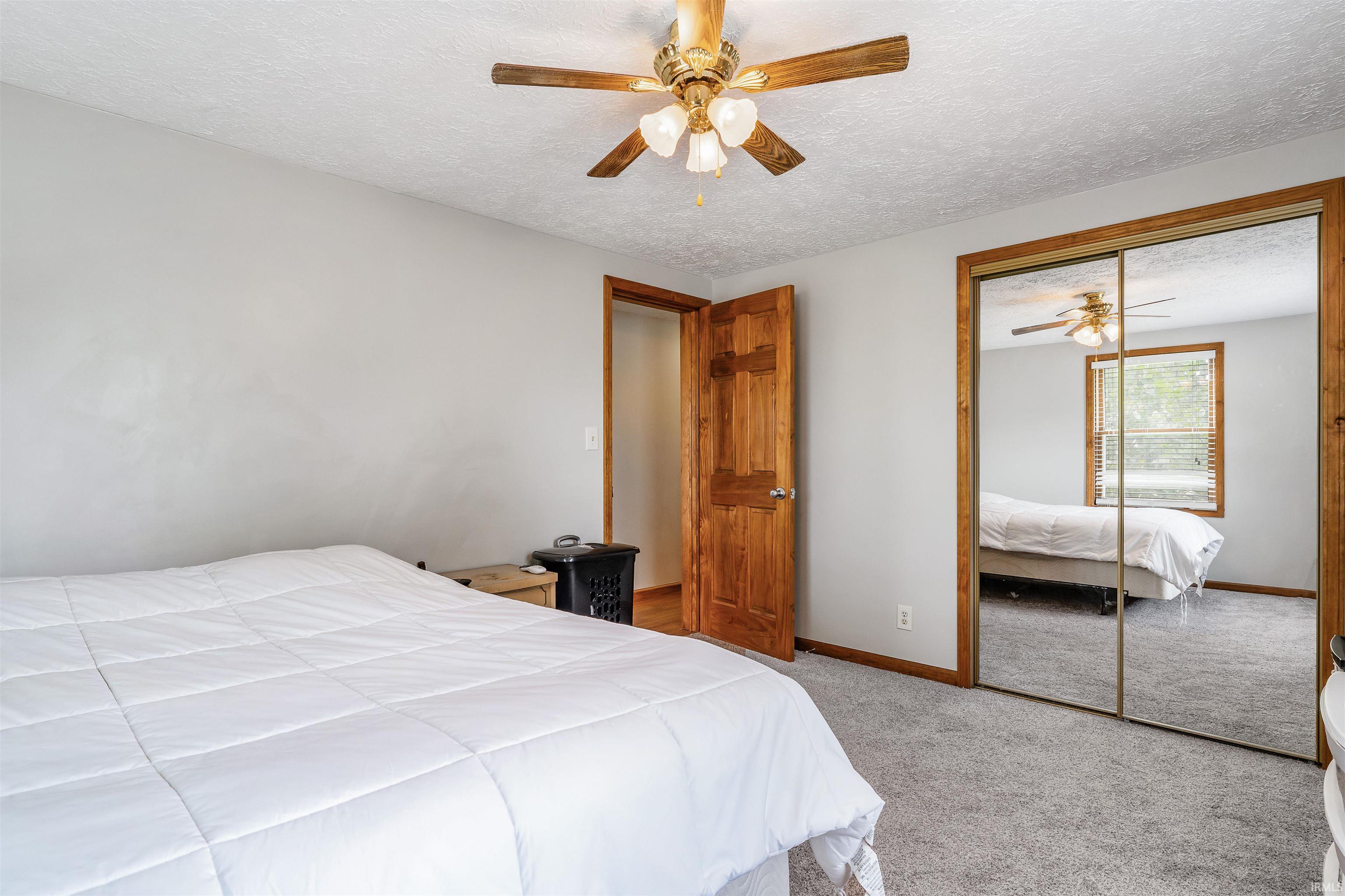 414 W Columbia Parkway