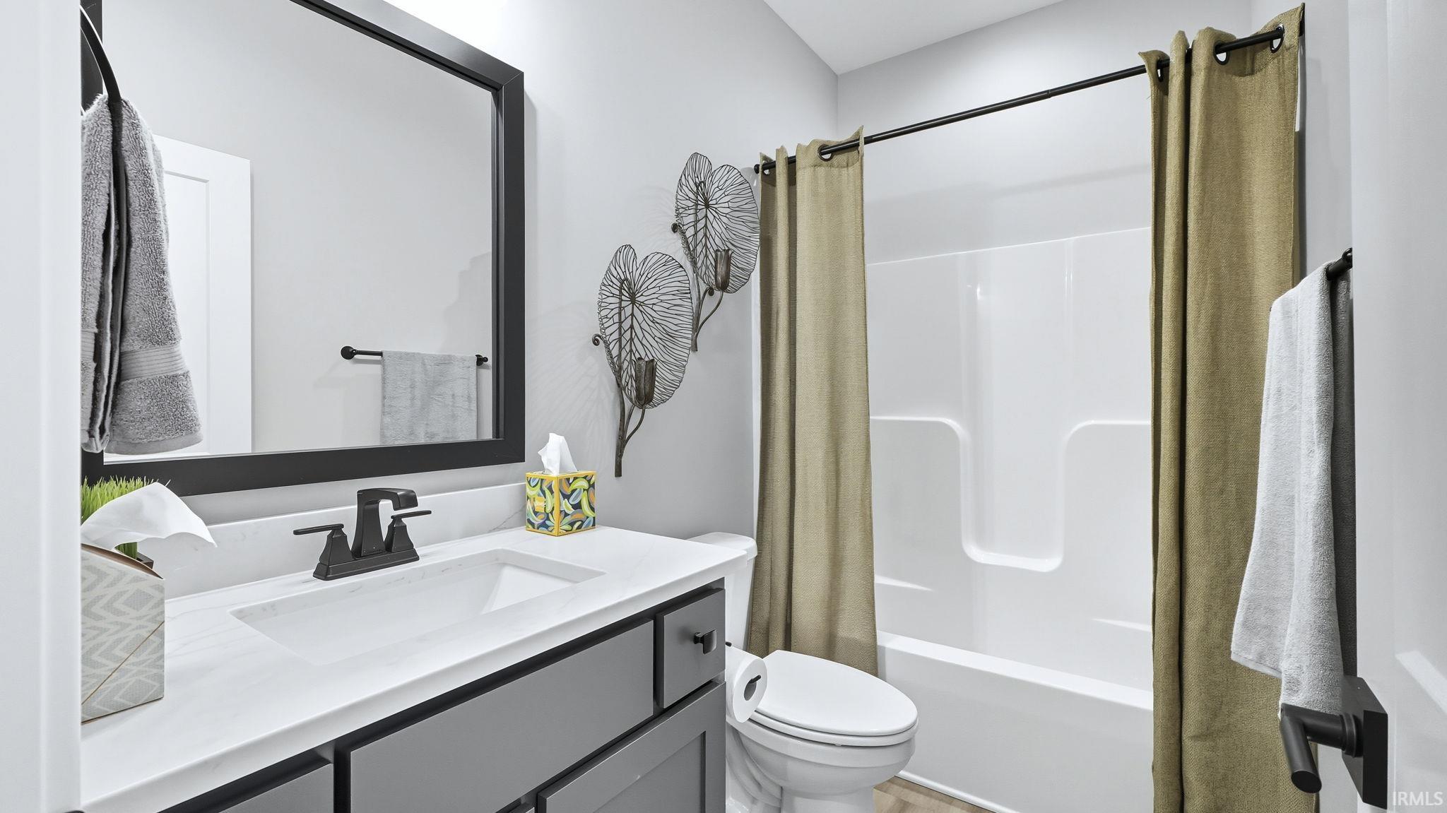 Photo 34 of 1523 McLaren Boulevard