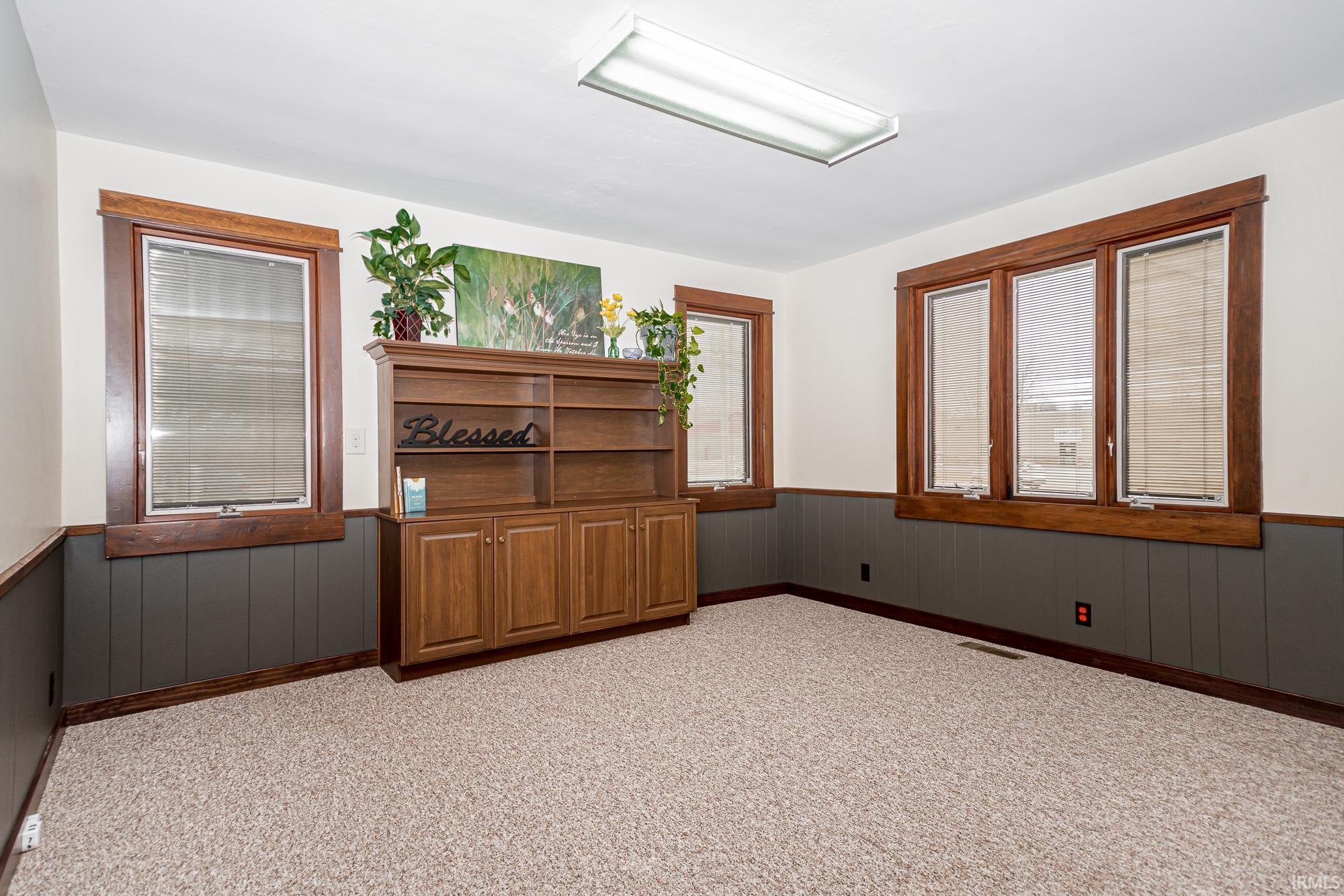 206 State Rd 930