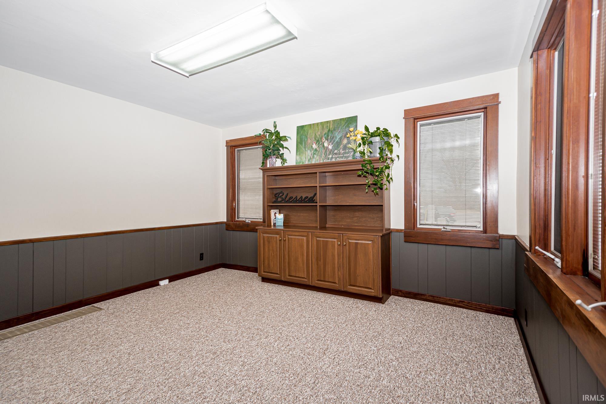206 State Rd 930