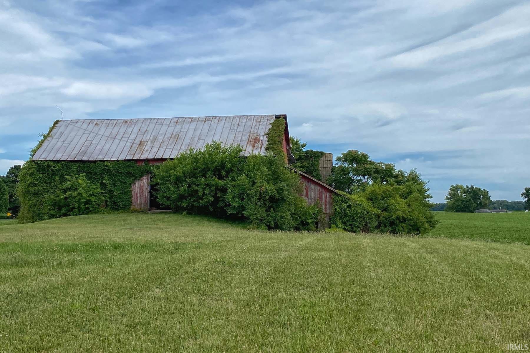 2436 S HWY 33
