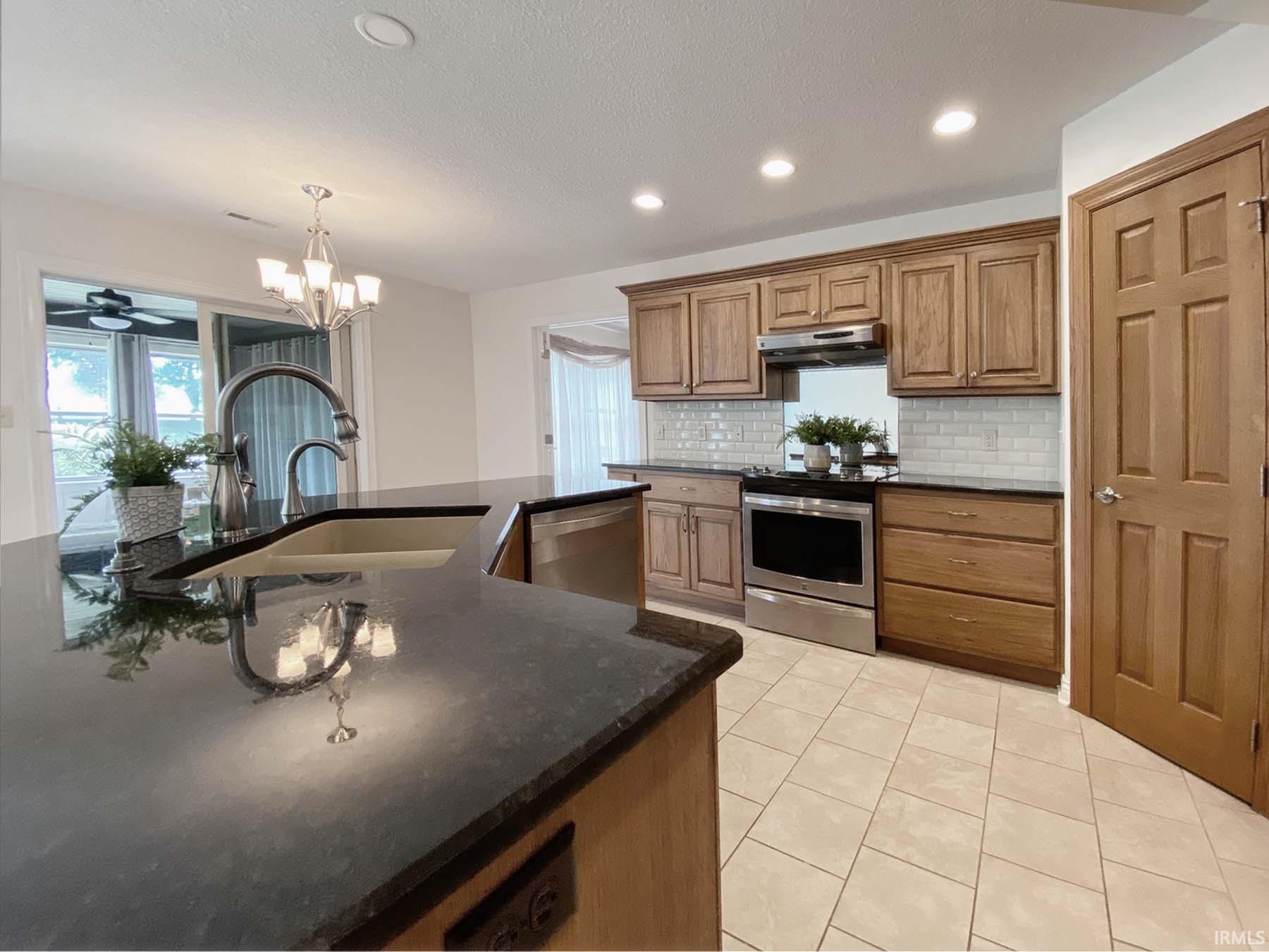 1135 W Fawn Court