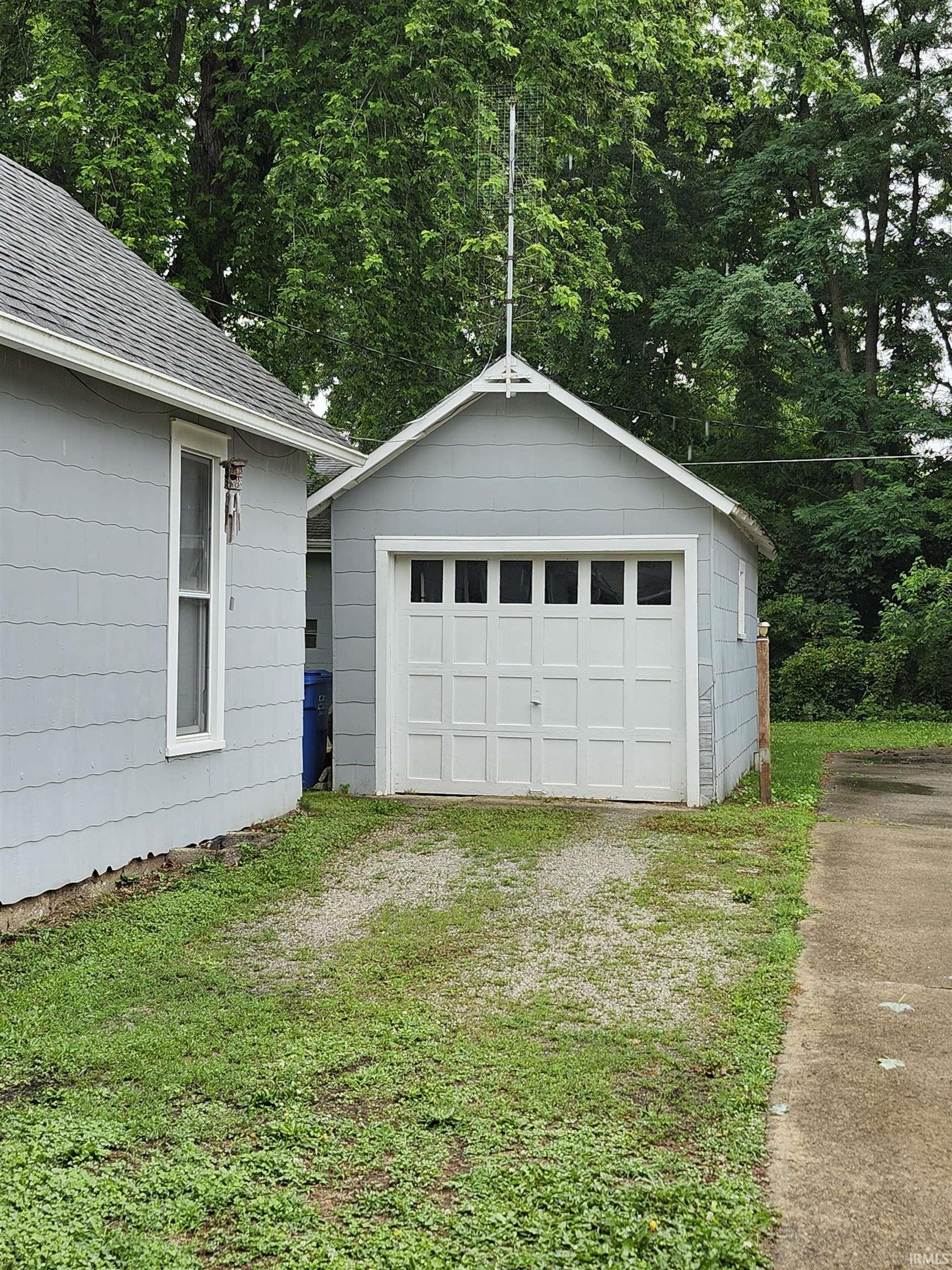 406 N Calhoun Street