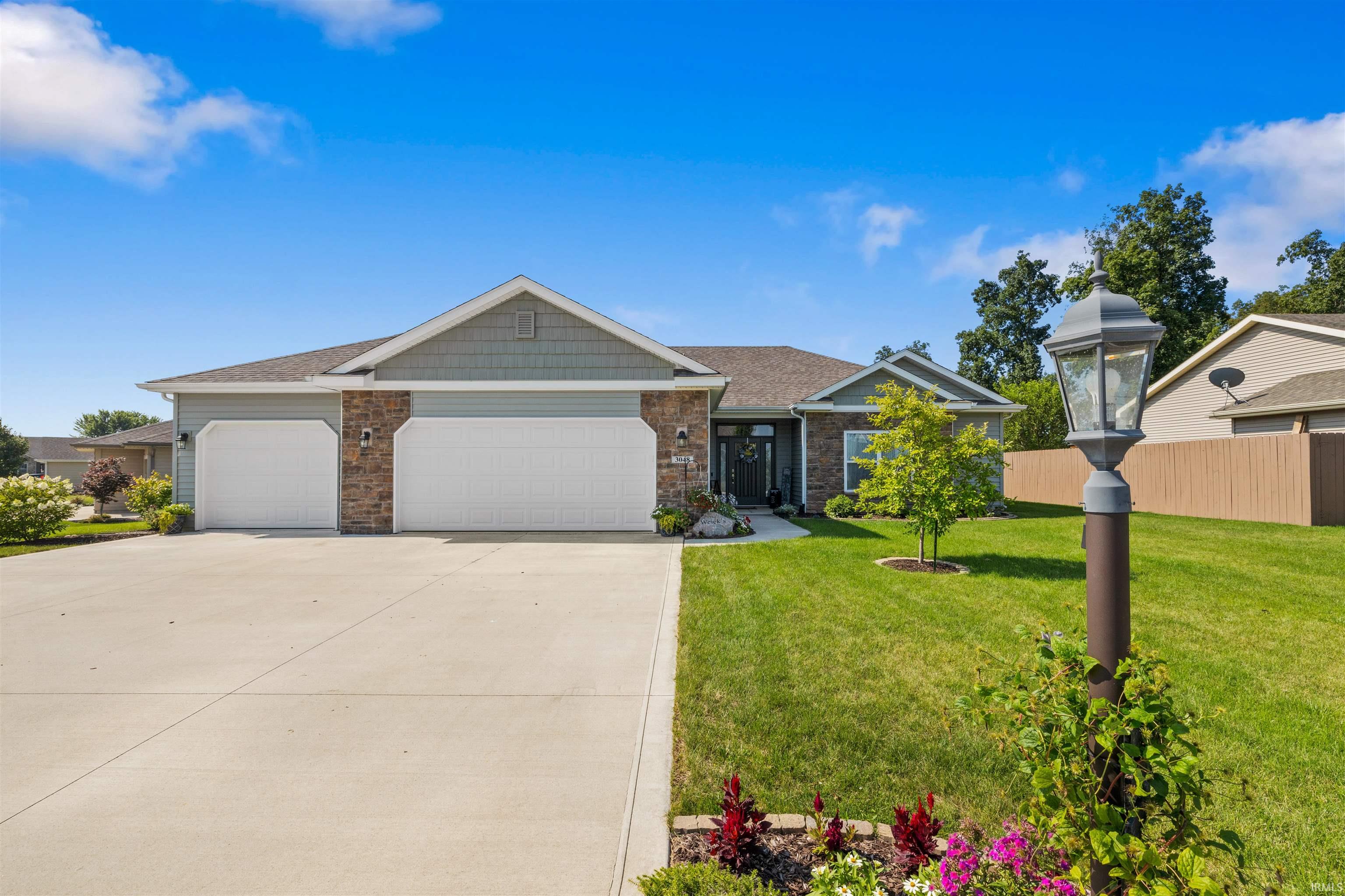 3048 E Pickett Lane