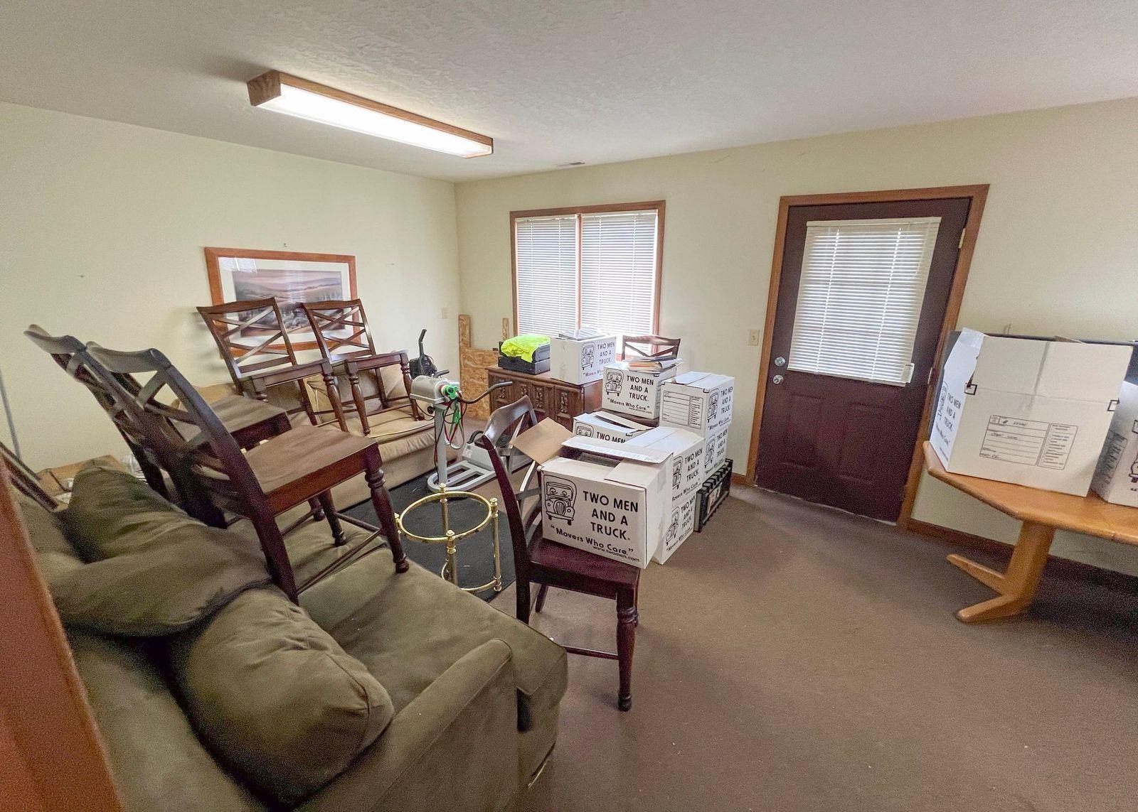 Photo 7 of 2050 W 175 N