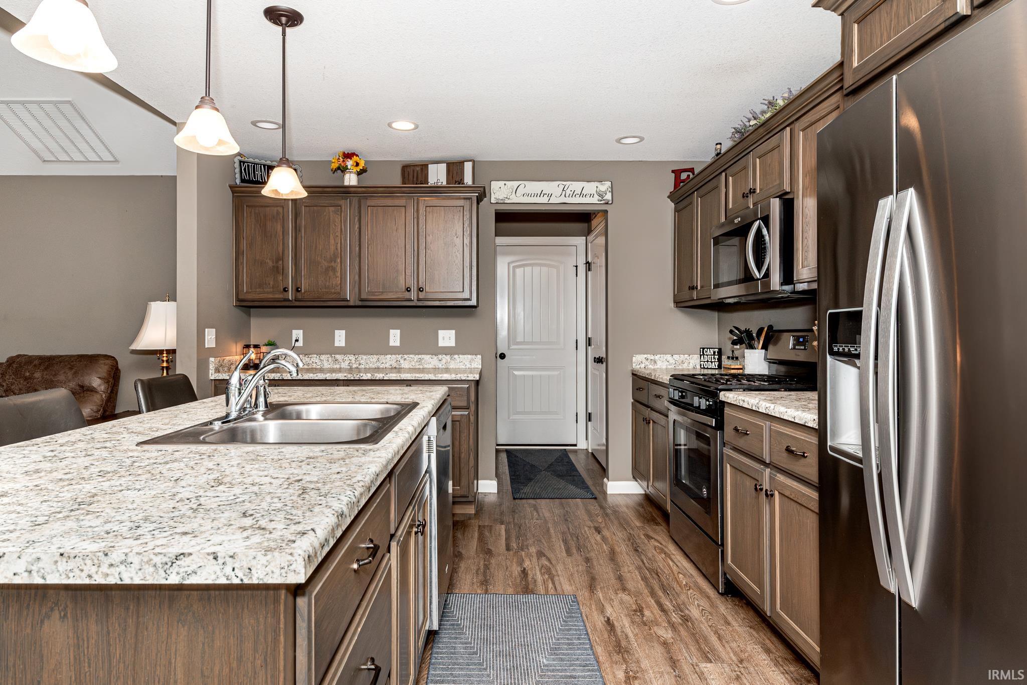 279 W Bay Bridge Court