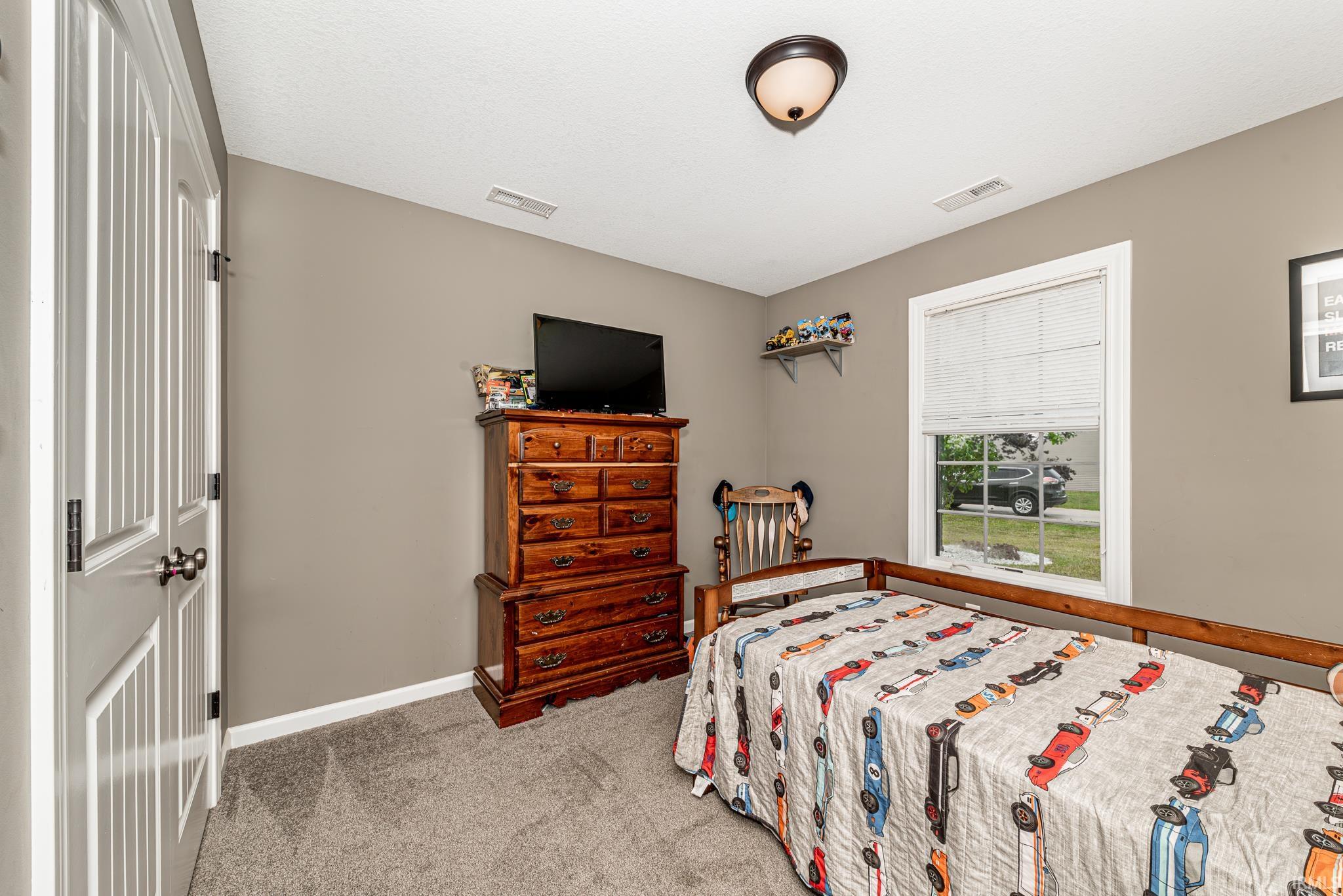 279 W Bay Bridge Court