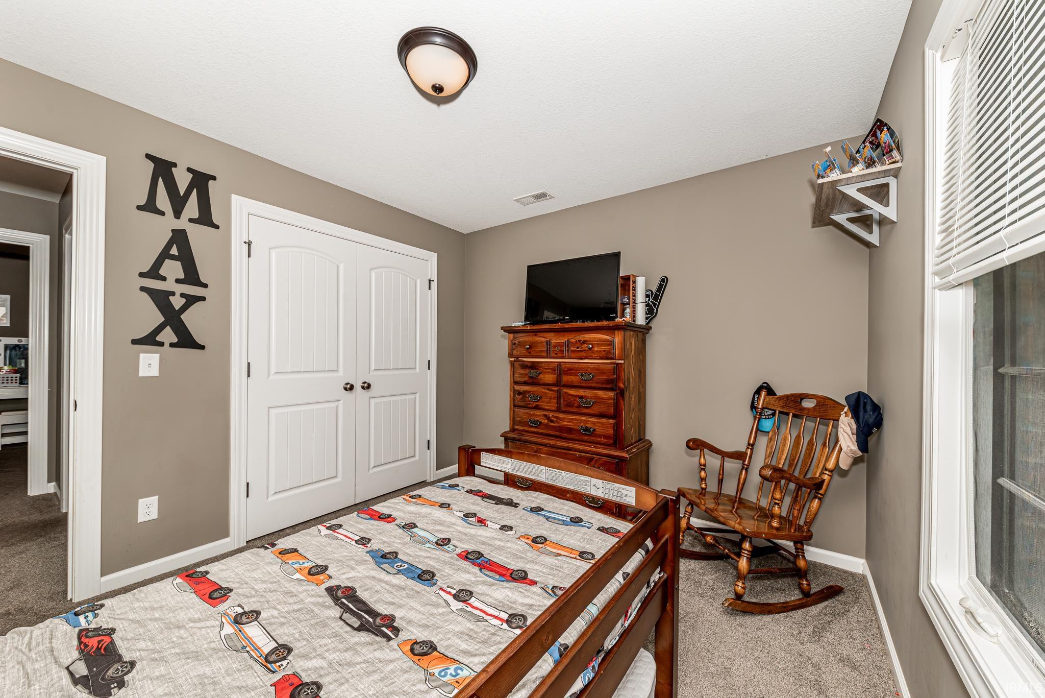 279 W Bay Bridge Court