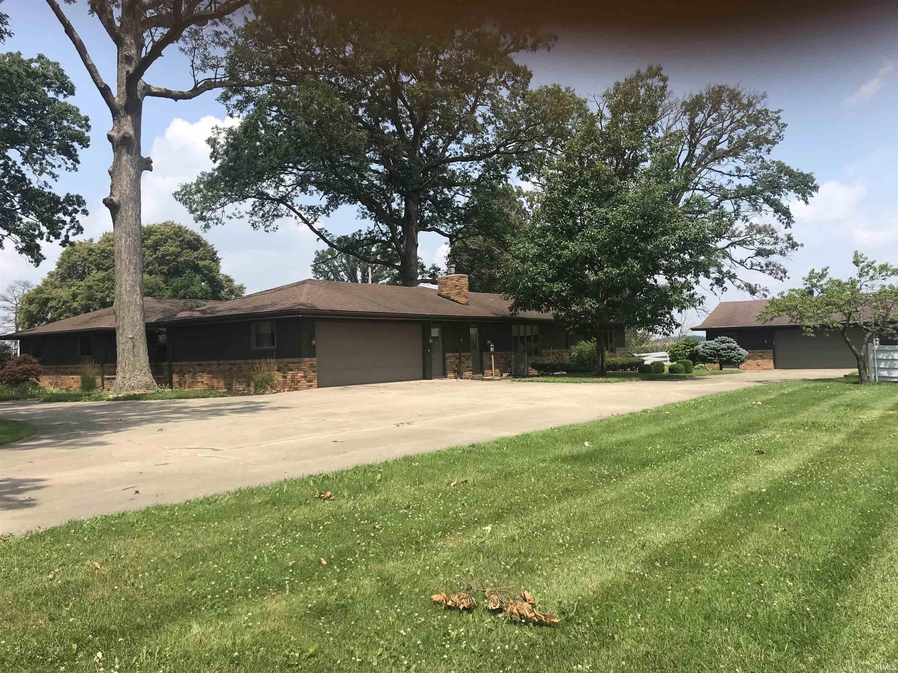 Photo 7 of 1550 W Union Street