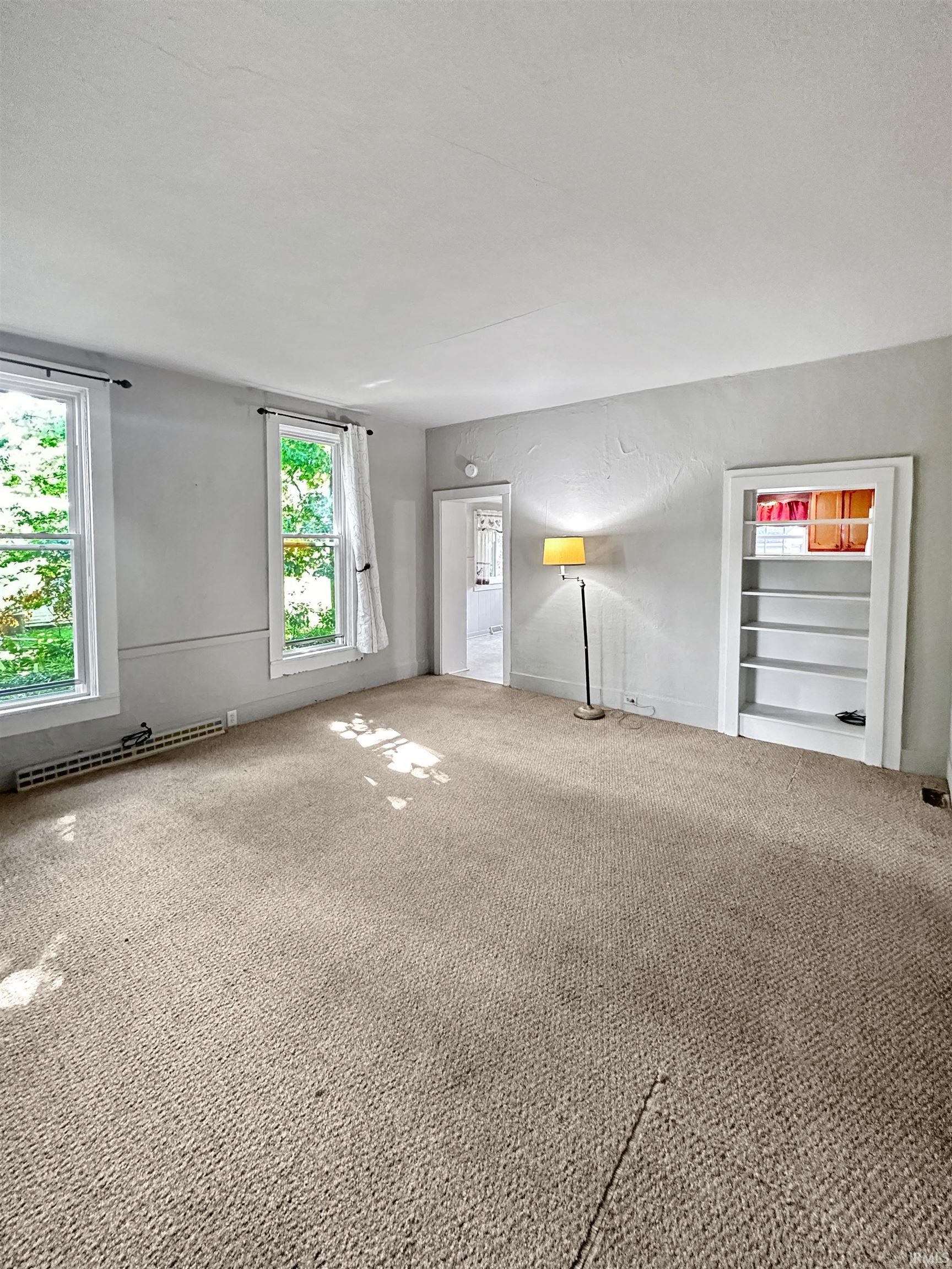 209 W Van Buren Street