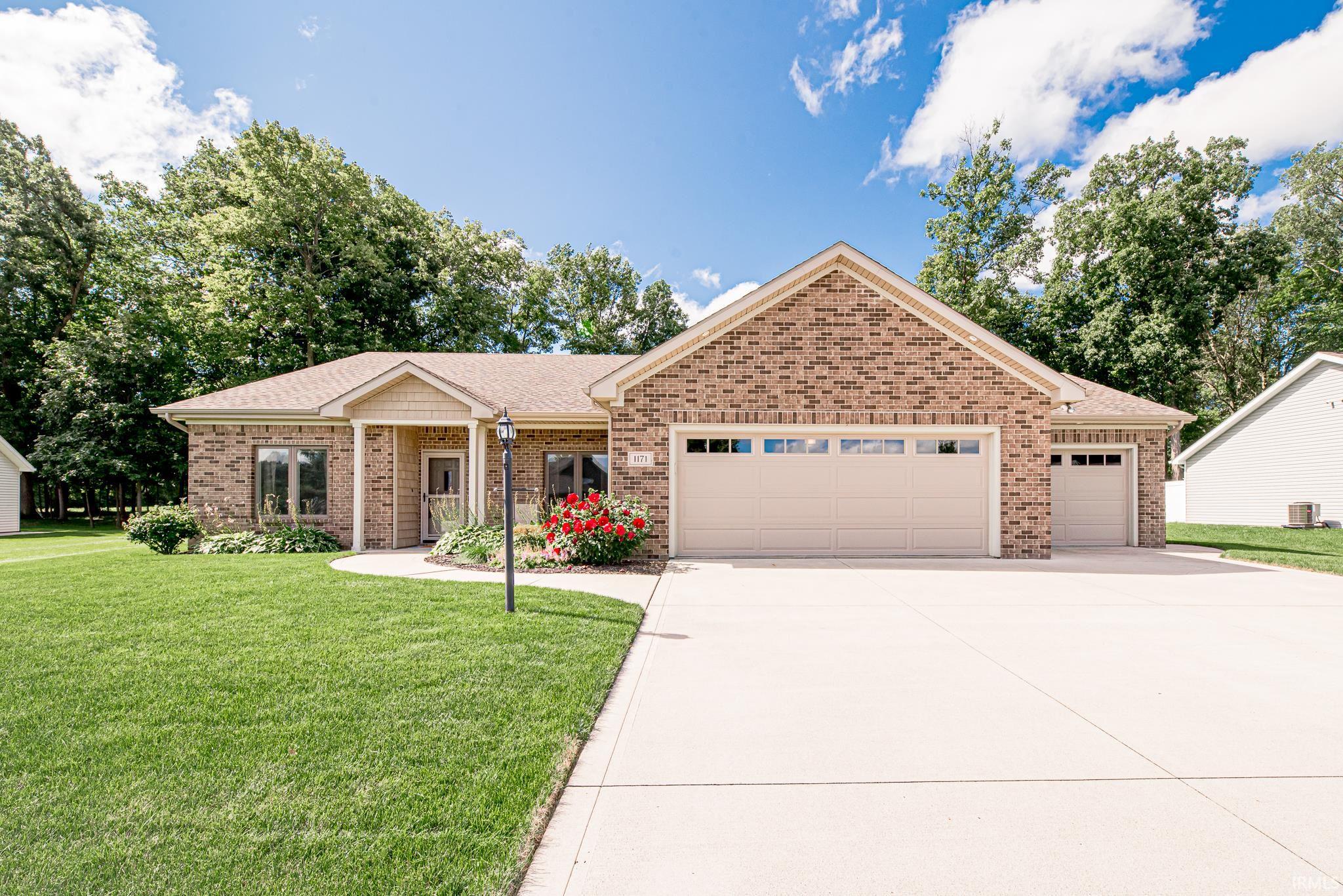 1171 W Whitetail Drive