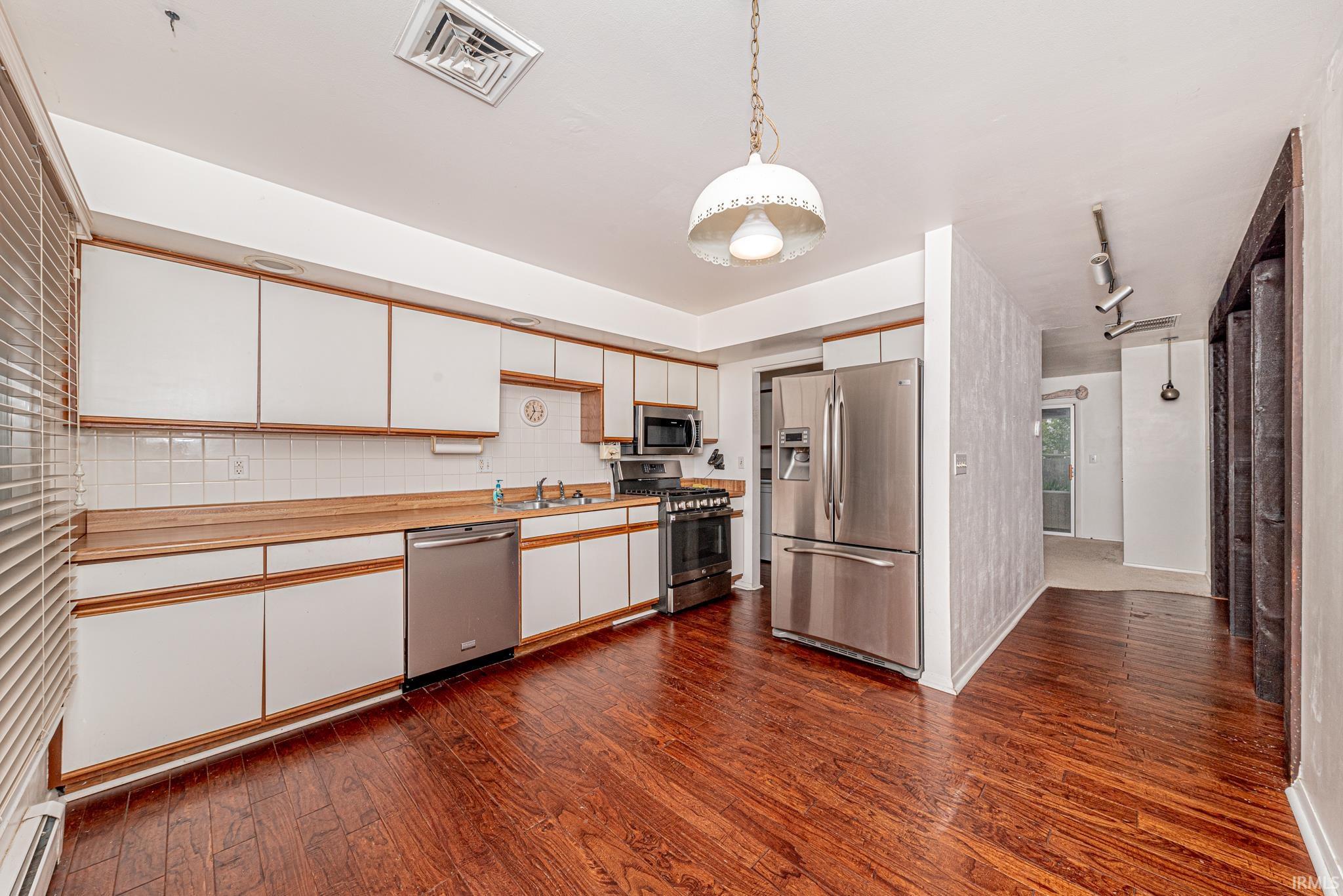 6807 Kanata Court
