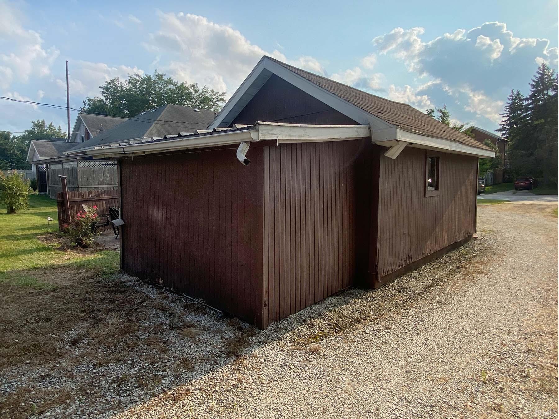 372 N Line Street