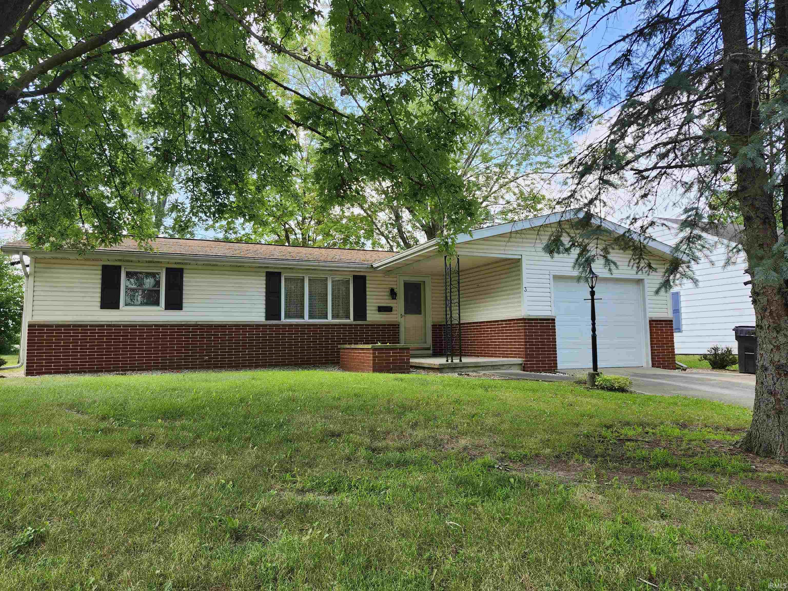 3 Blue River Drive