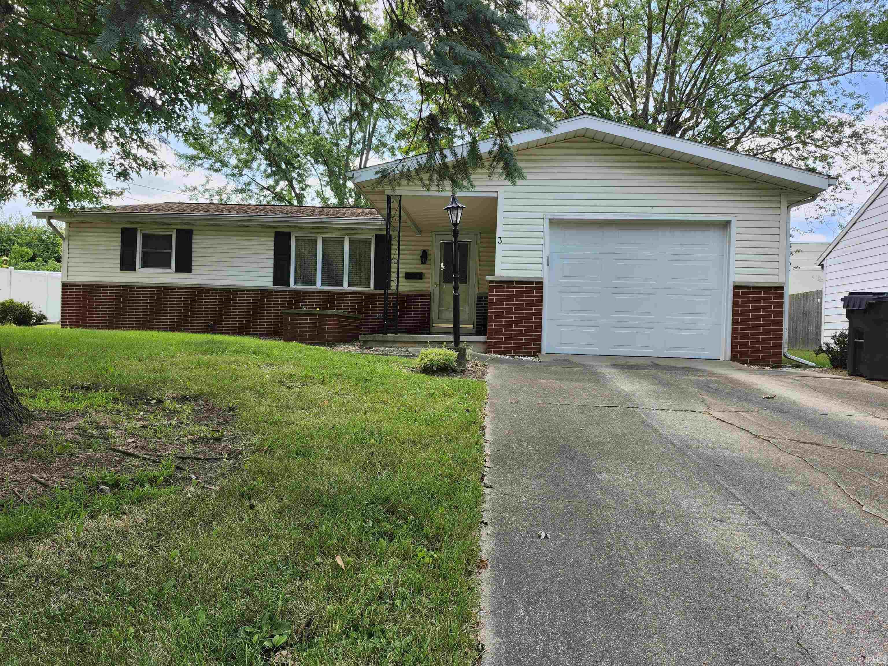 3 Blue River Drive