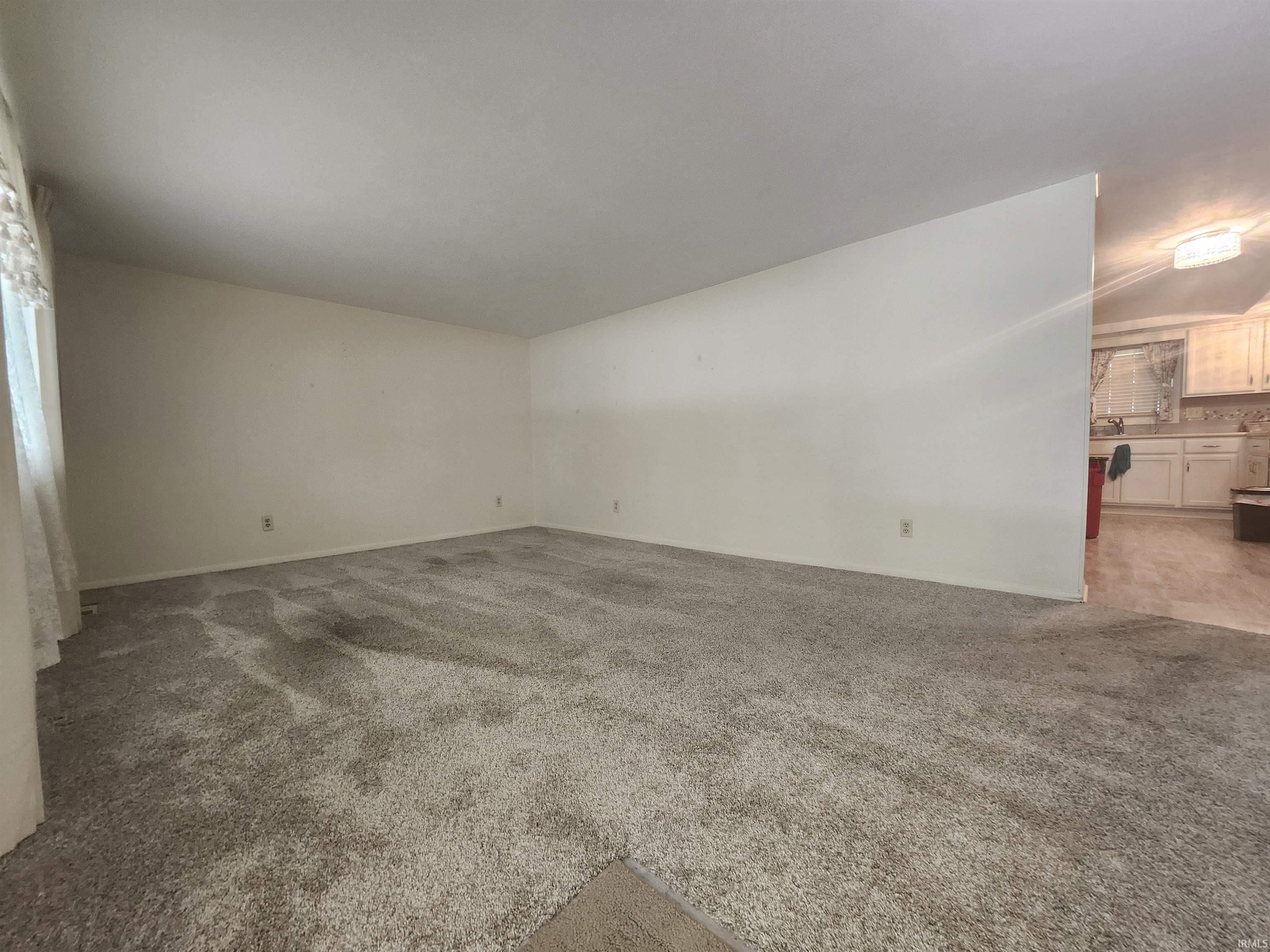 3 Blue River Drive
