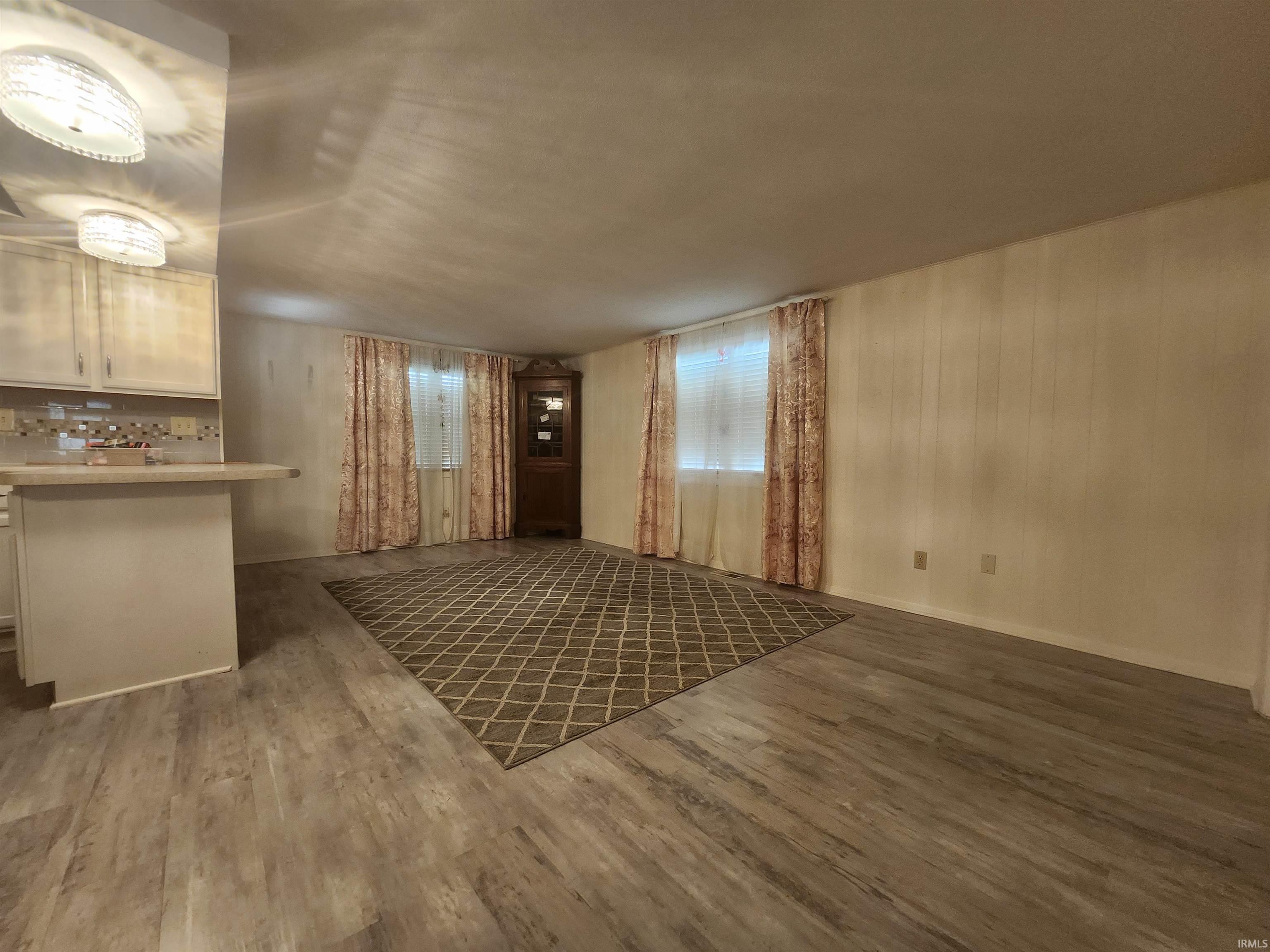 3 Blue River Drive