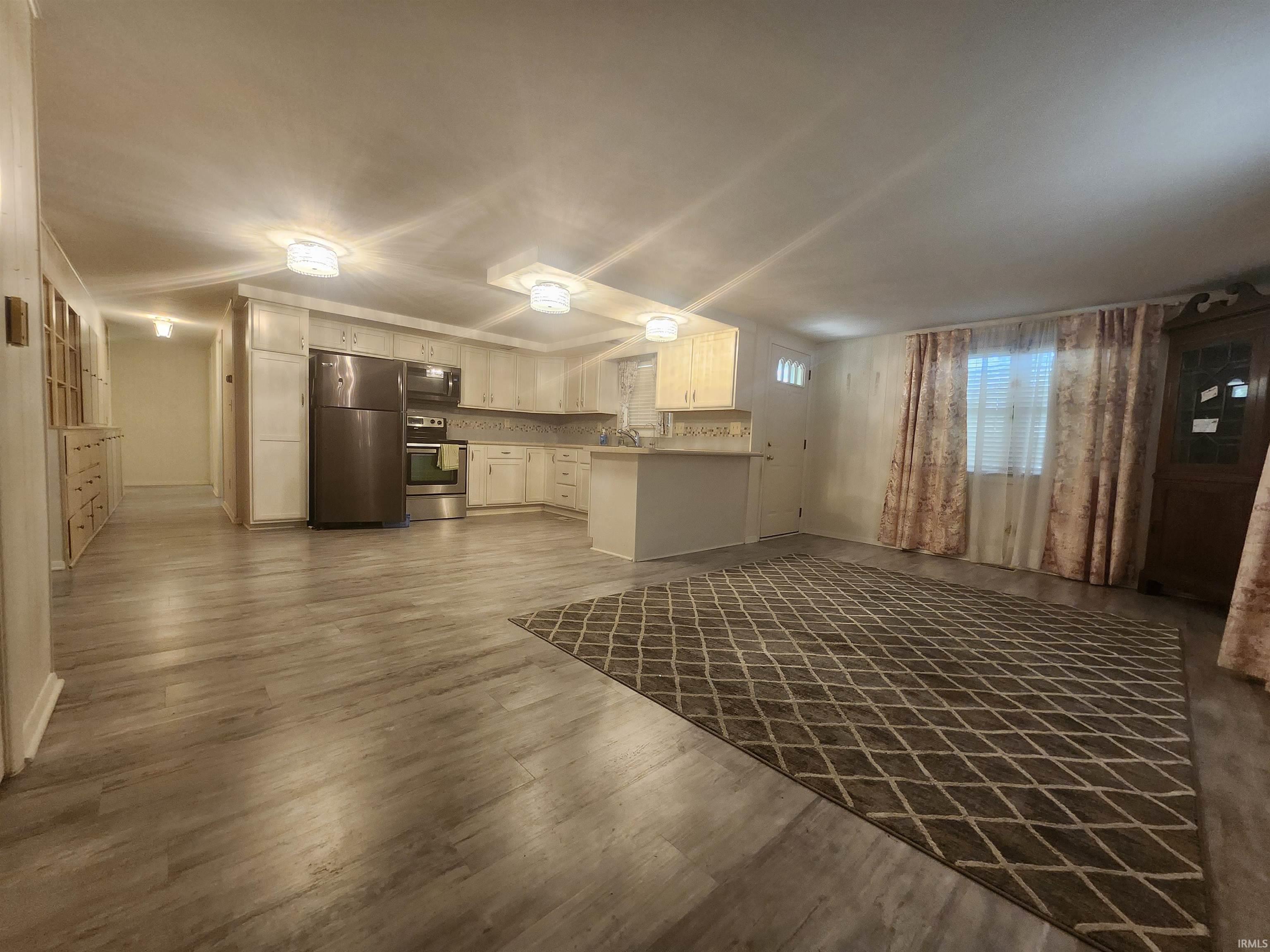 3 Blue River Drive