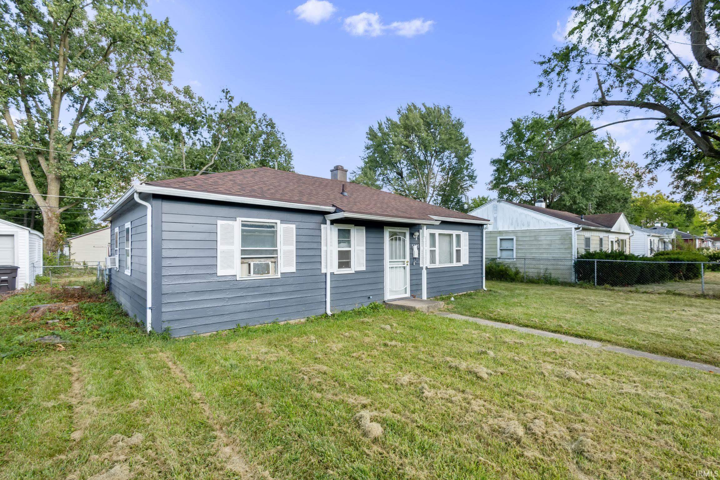 Photo 3 of 5005 Holton Avenue
