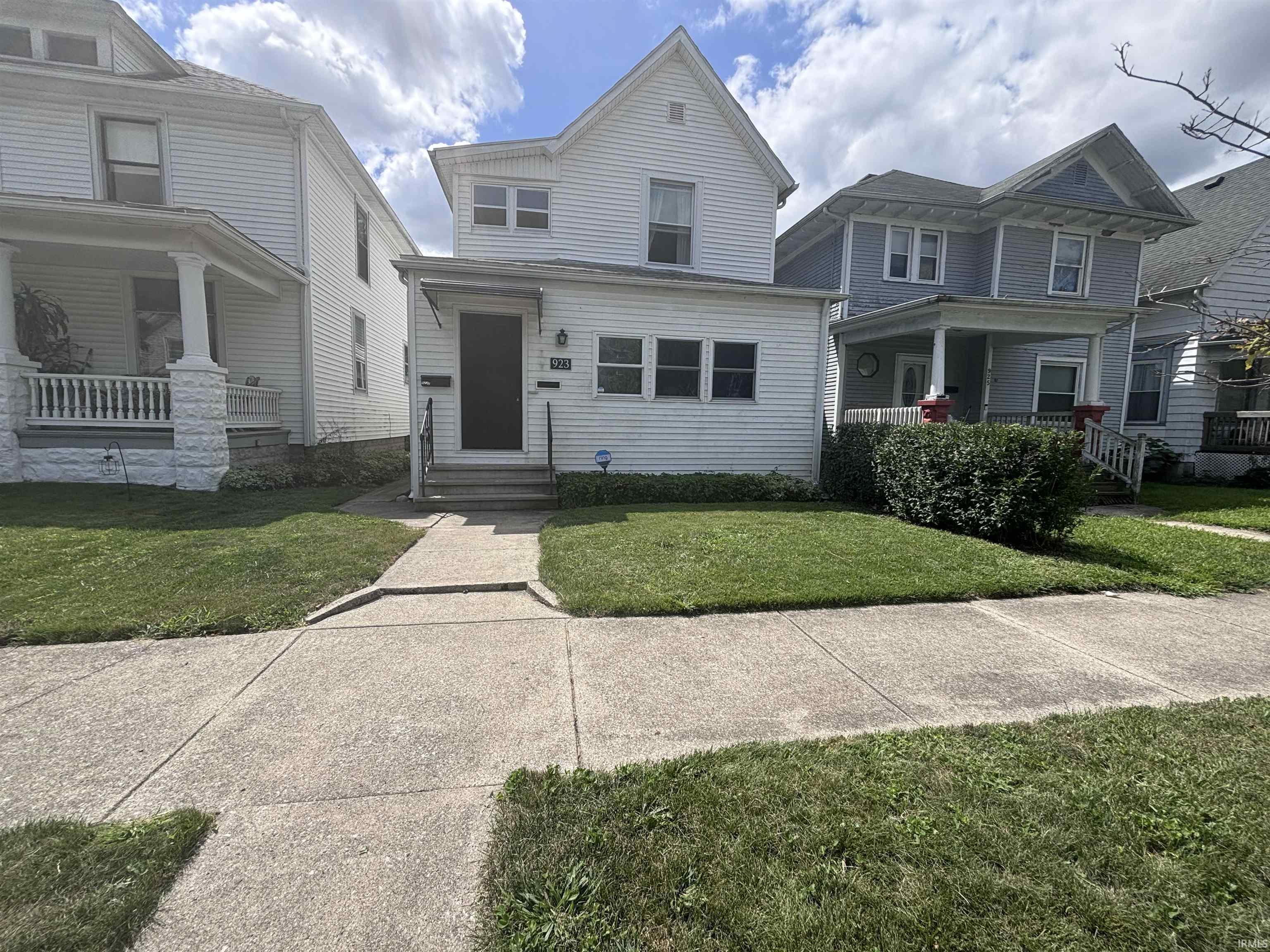 923 3rd Street
