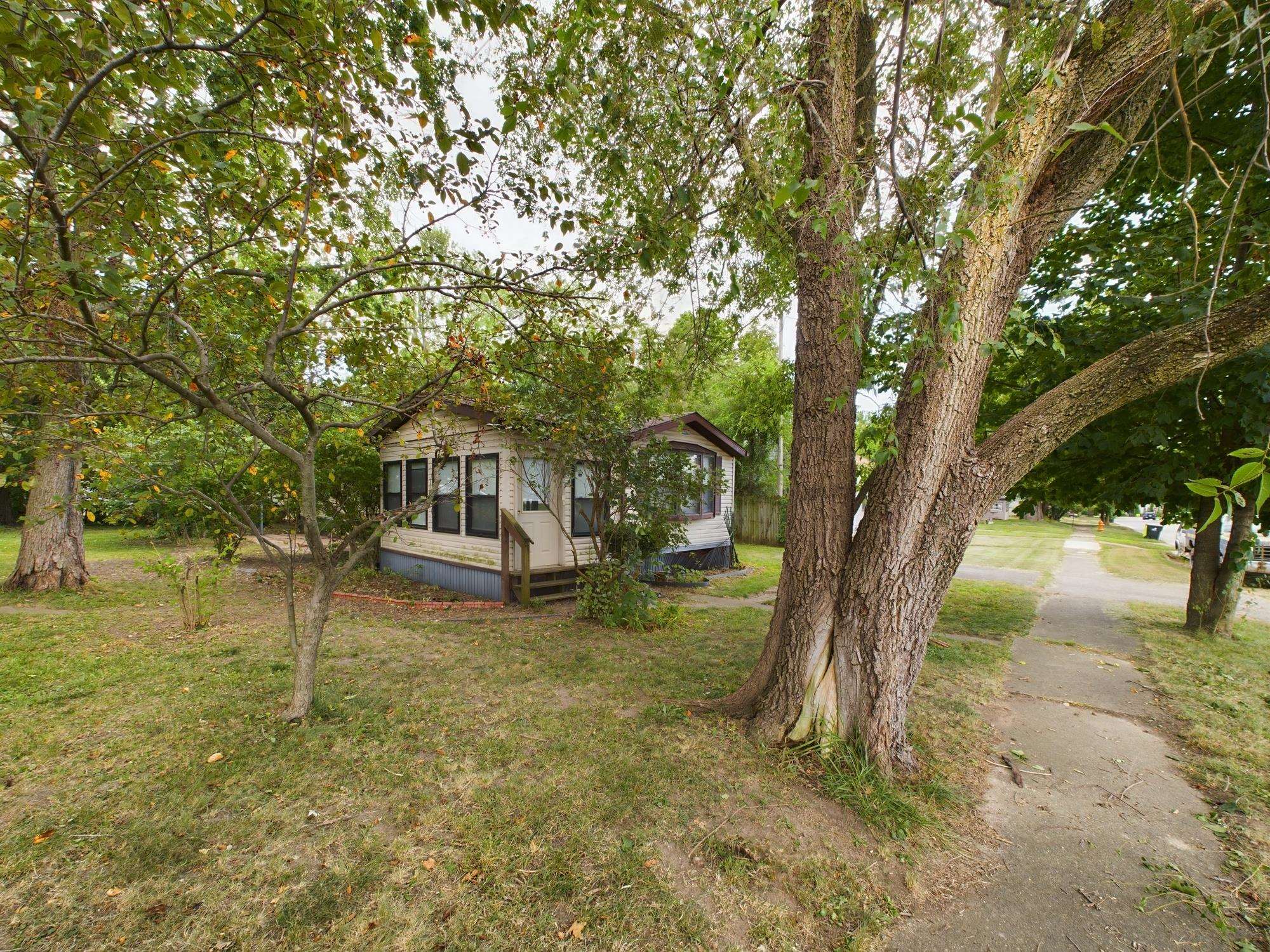 Photo 3 of 355 Swan Street