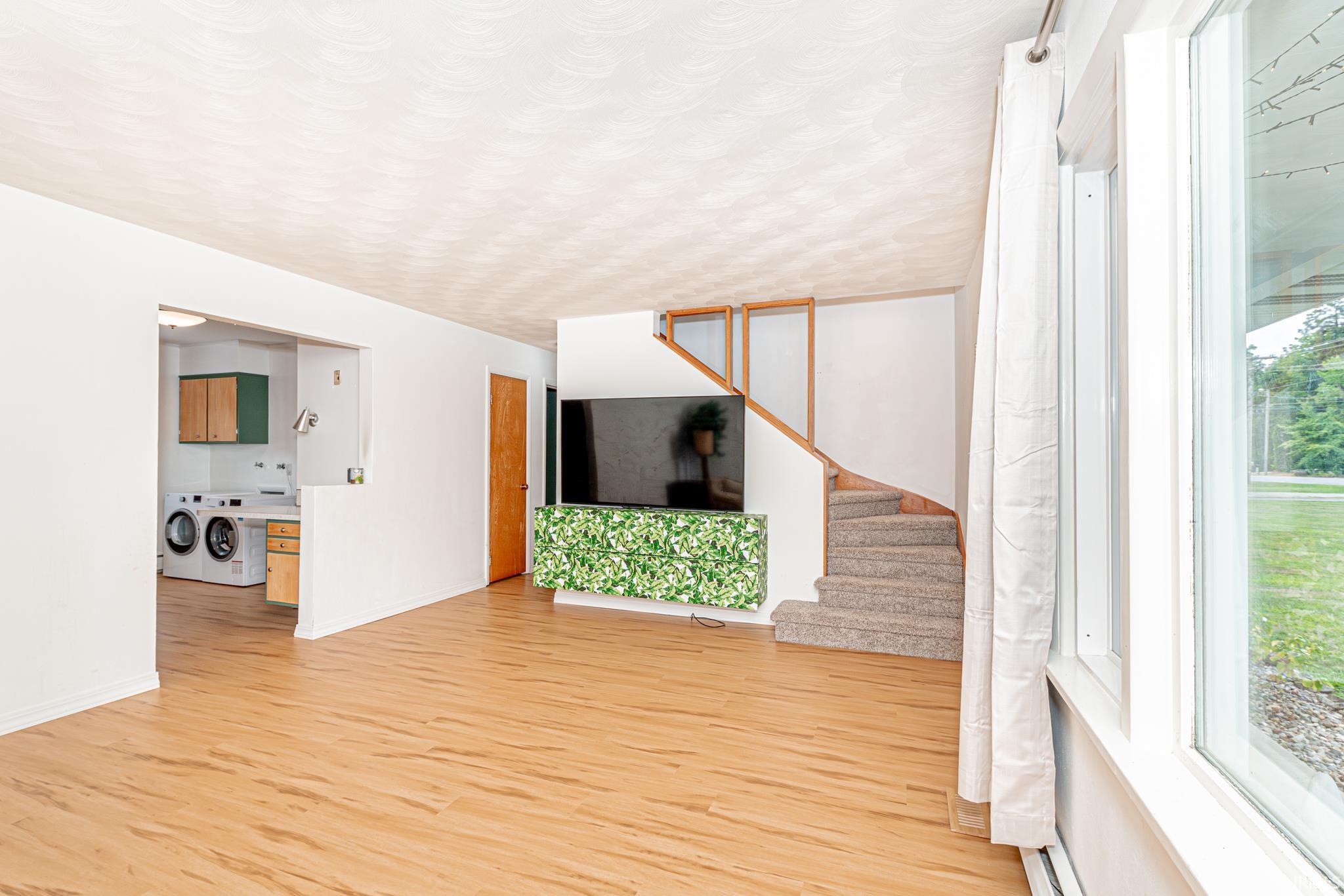 3110 Sandpoint Road