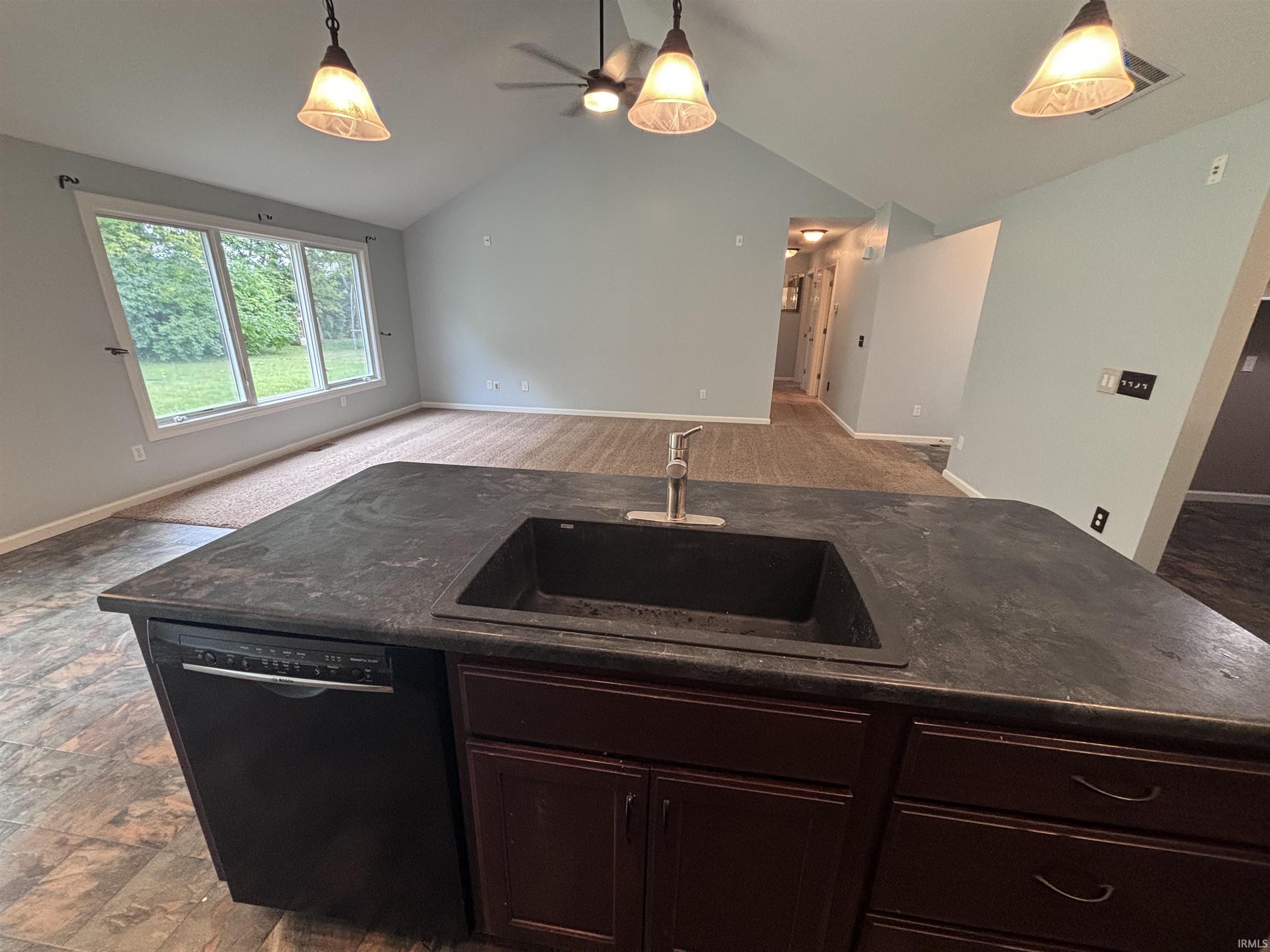 2493 Stonecrop Road