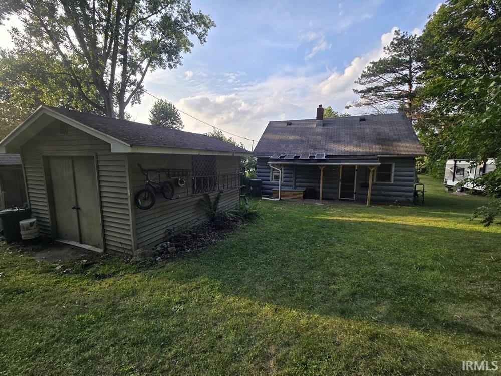 1499 Lakeshore Drive