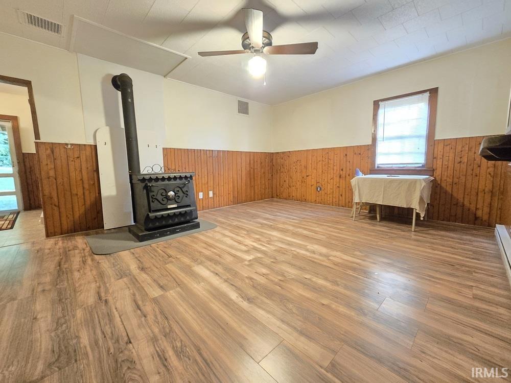 1499 Lakeshore Drive
