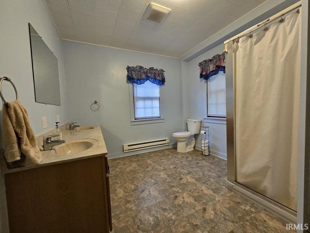 1499 Lakeshore Drive