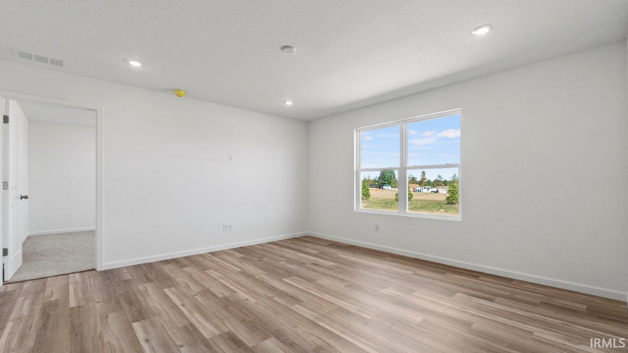 Photo 11 of 5125 Beechmont Lane