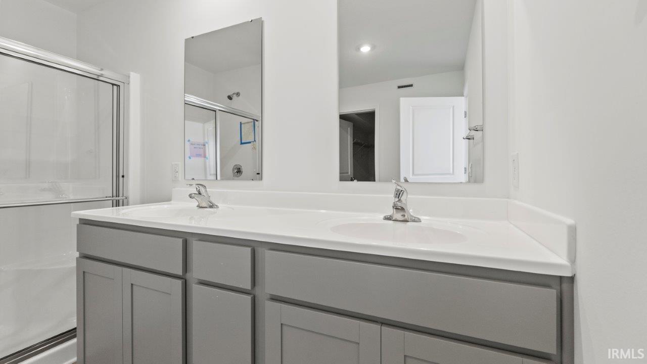 Photo 14 of 5125 Beechmont Lane