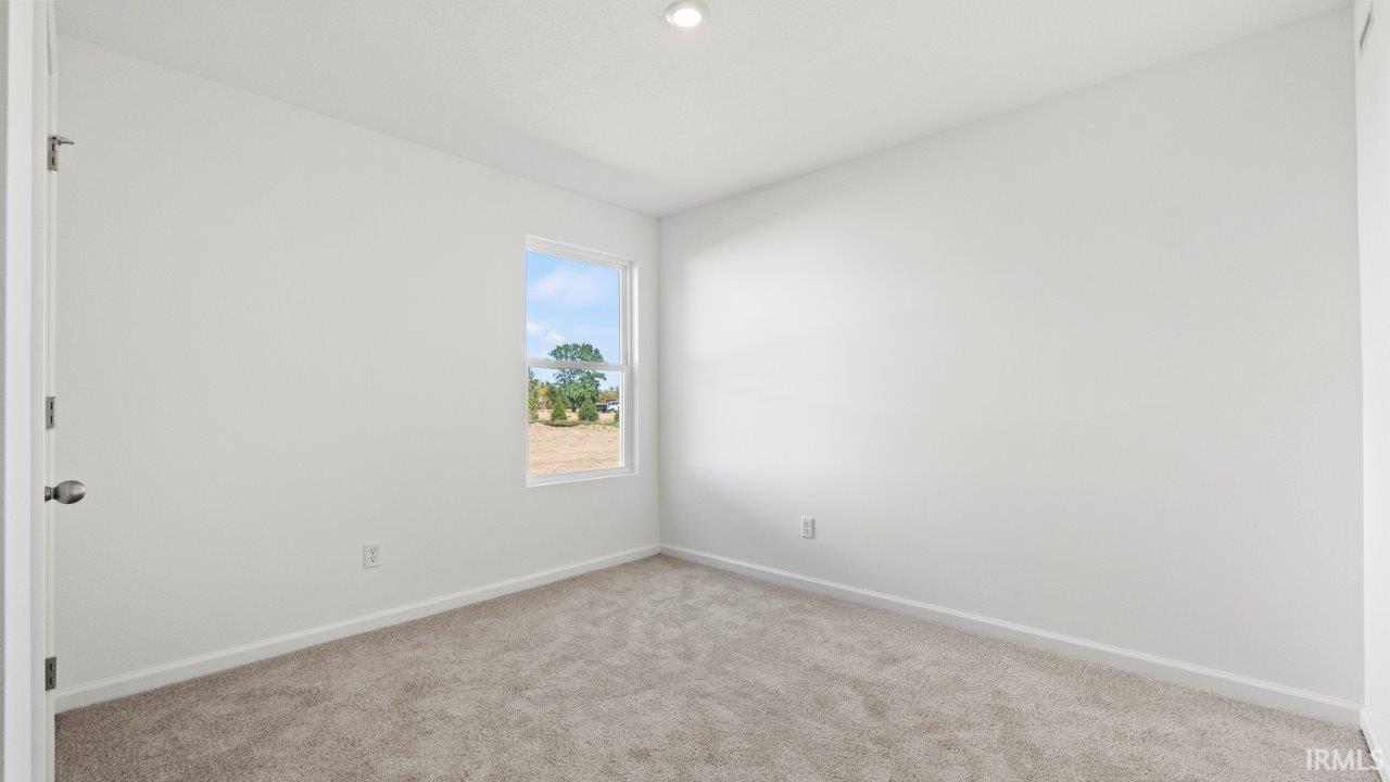 Photo 9 of 5125 Beechmont Lane