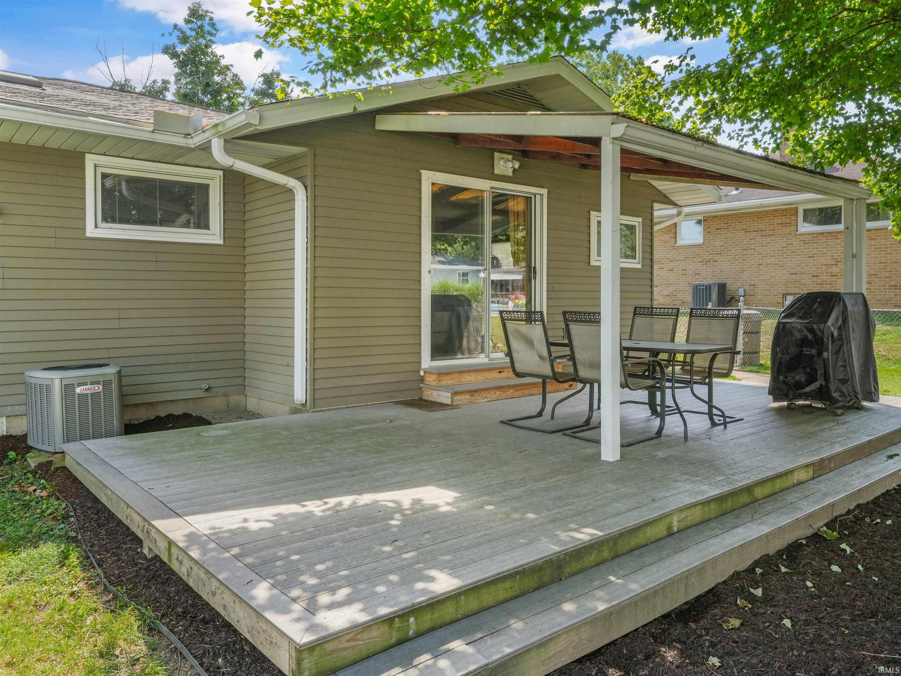 Photo 15 of 2505 Stanford Avenue