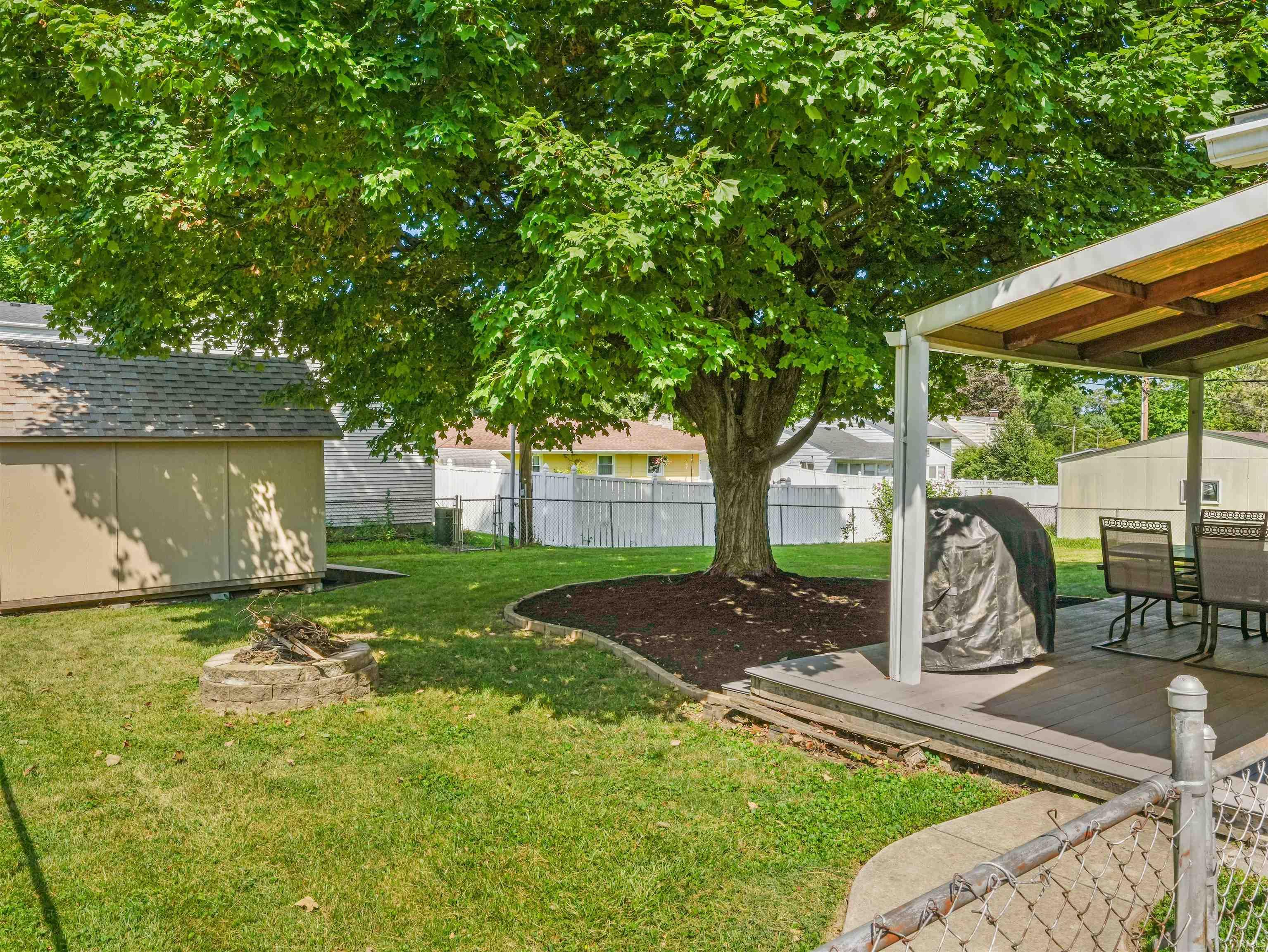 Photo 16 of 2505 Stanford Avenue