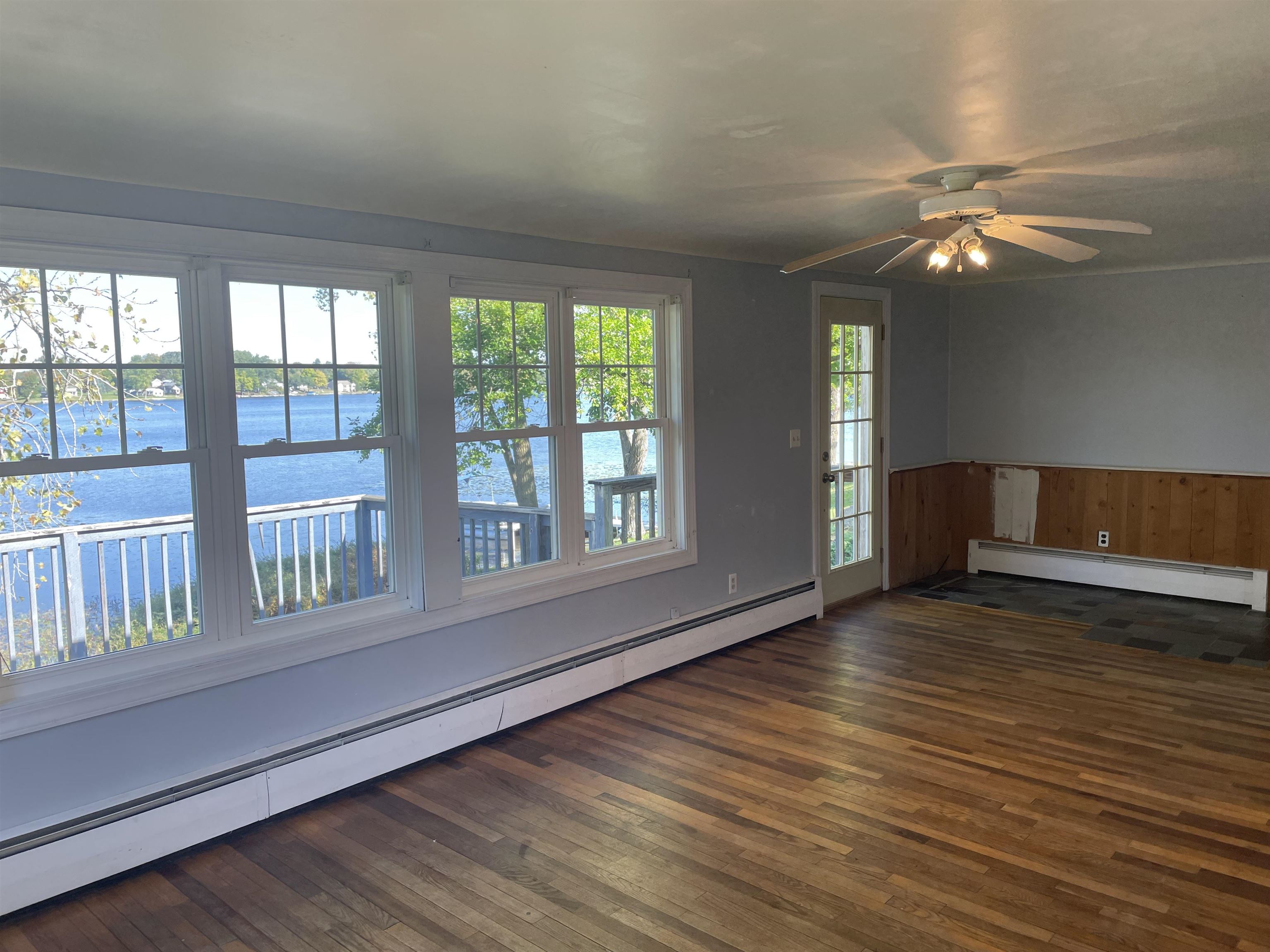 Photo 4 of 11585 E 565 N
