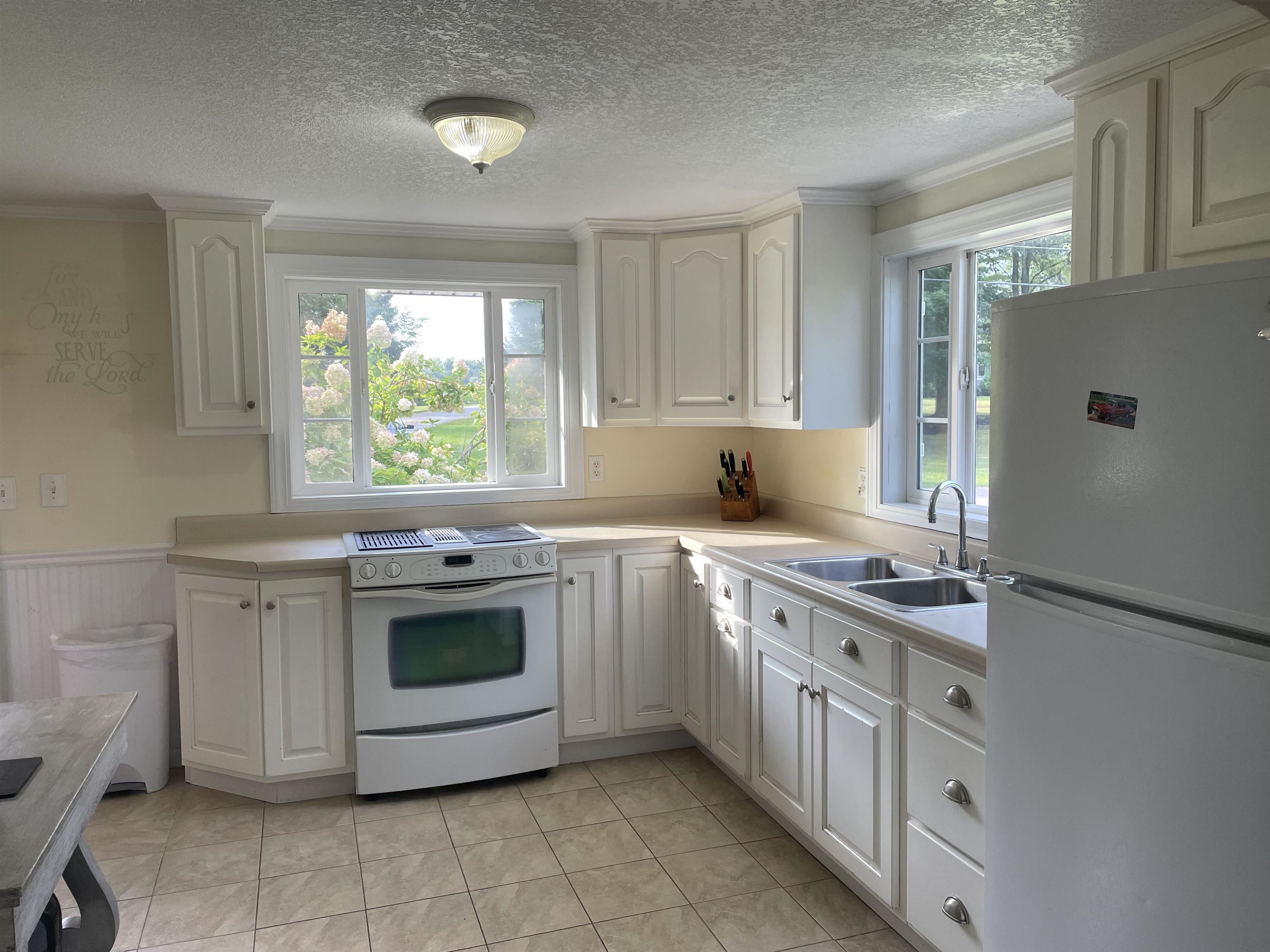 Photo 6 of 11585 E 565 N