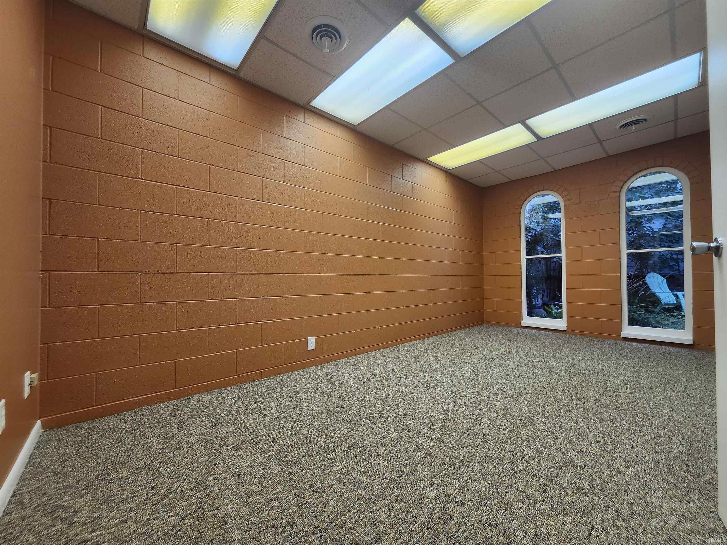 205 W Van Buren Street