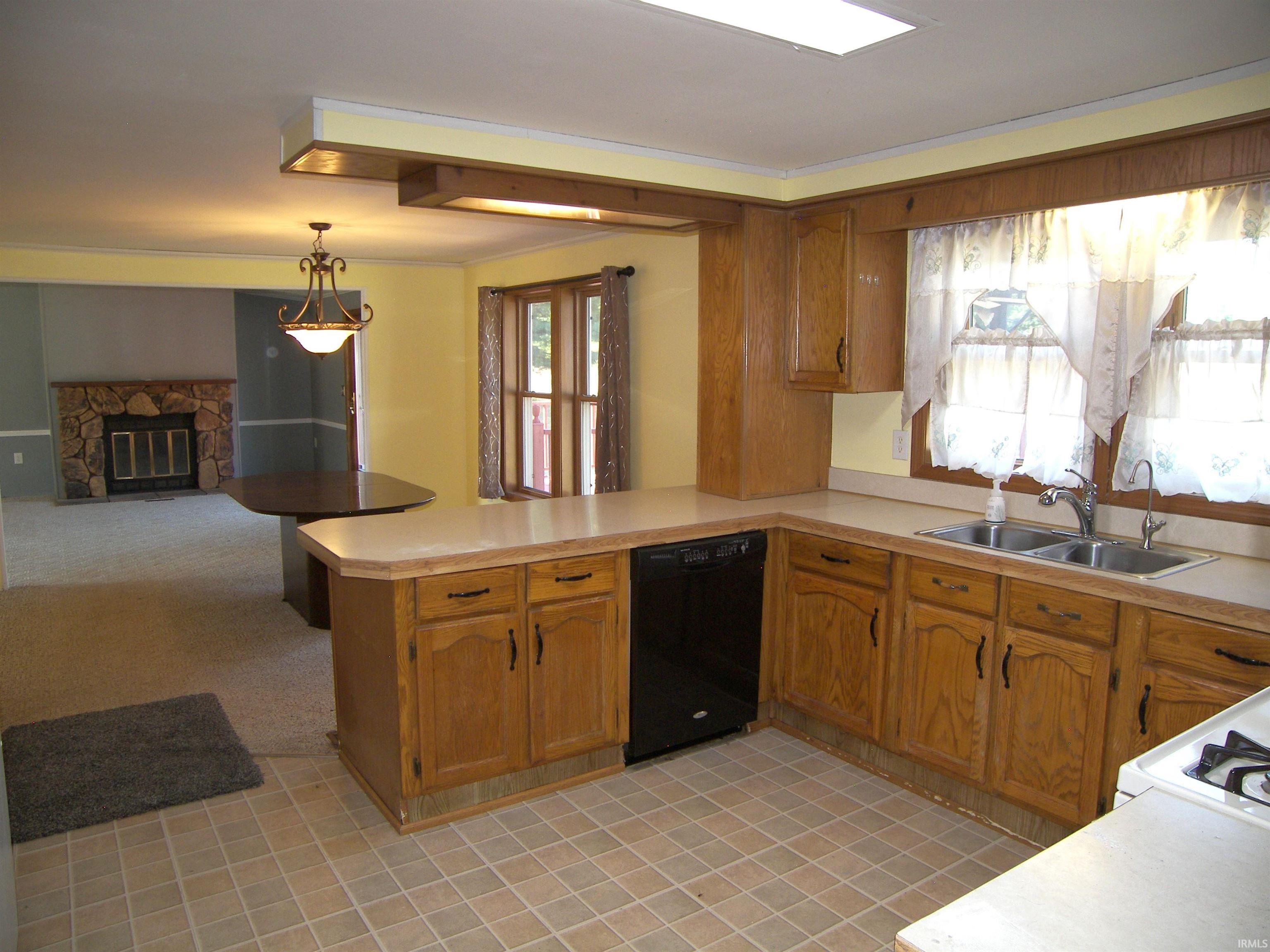 Photo 14 of 2554 E Brookfield Circle