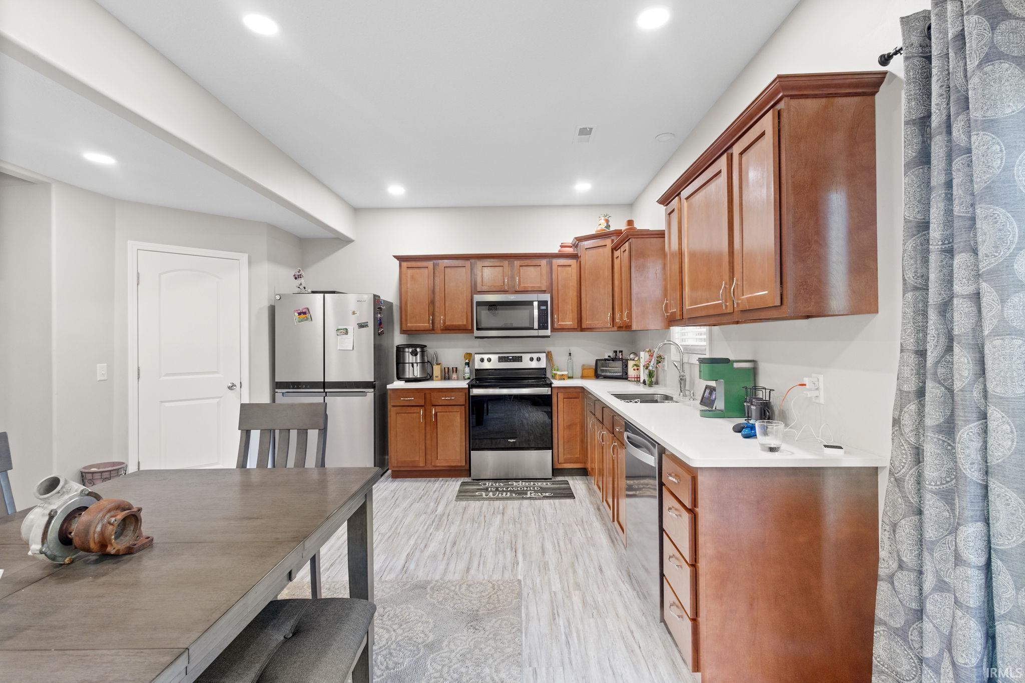 Photo 10 of 3713 Lindbergh Boulevard