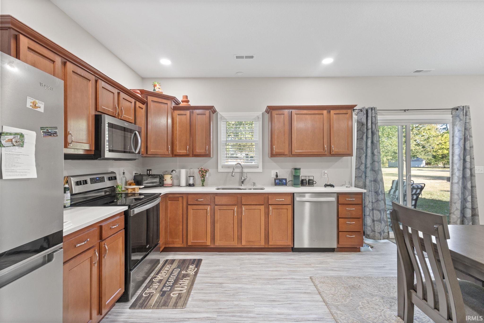 Photo 11 of 3713 Lindbergh Boulevard