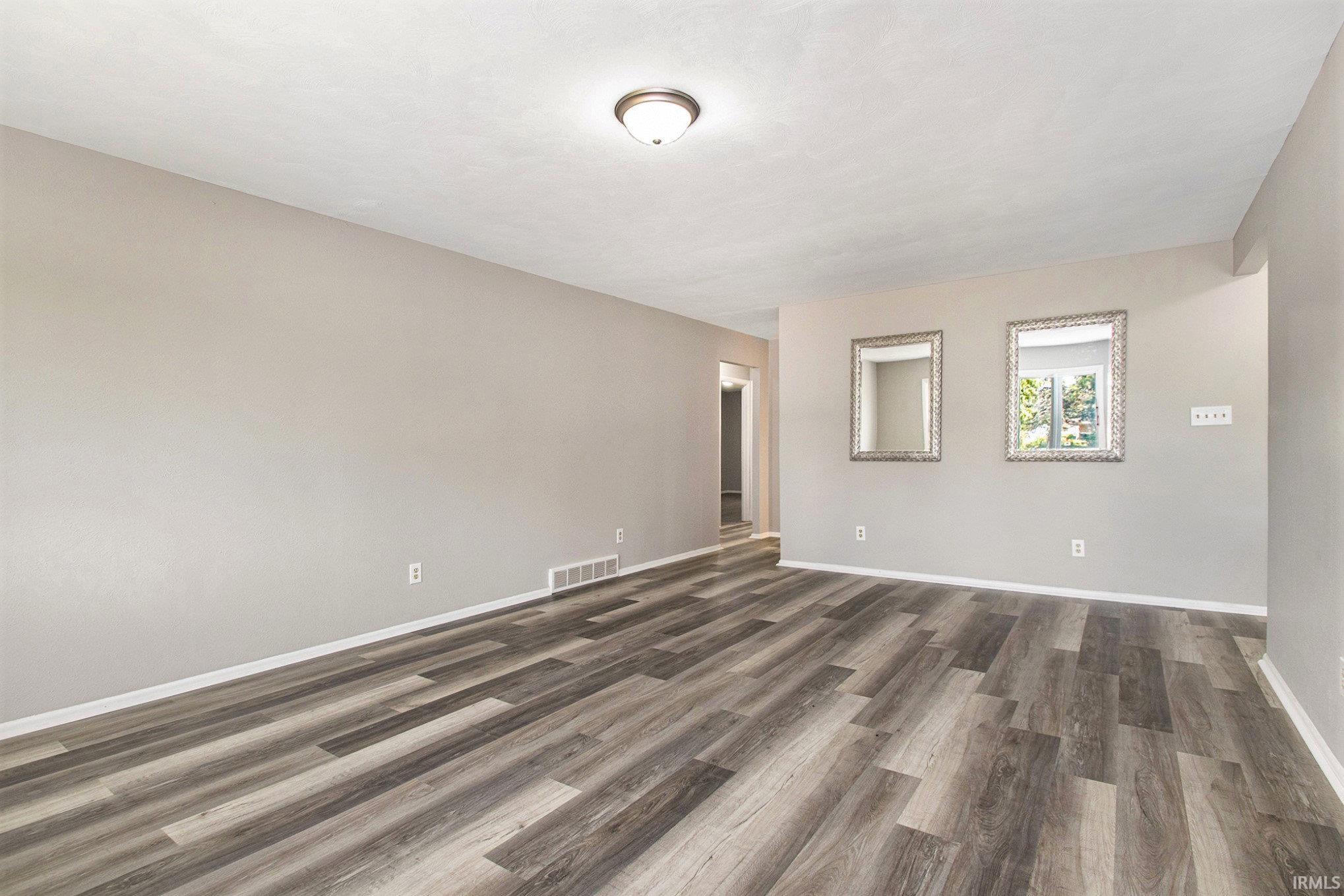 Photo 3 of 59004 Merrimac Lane