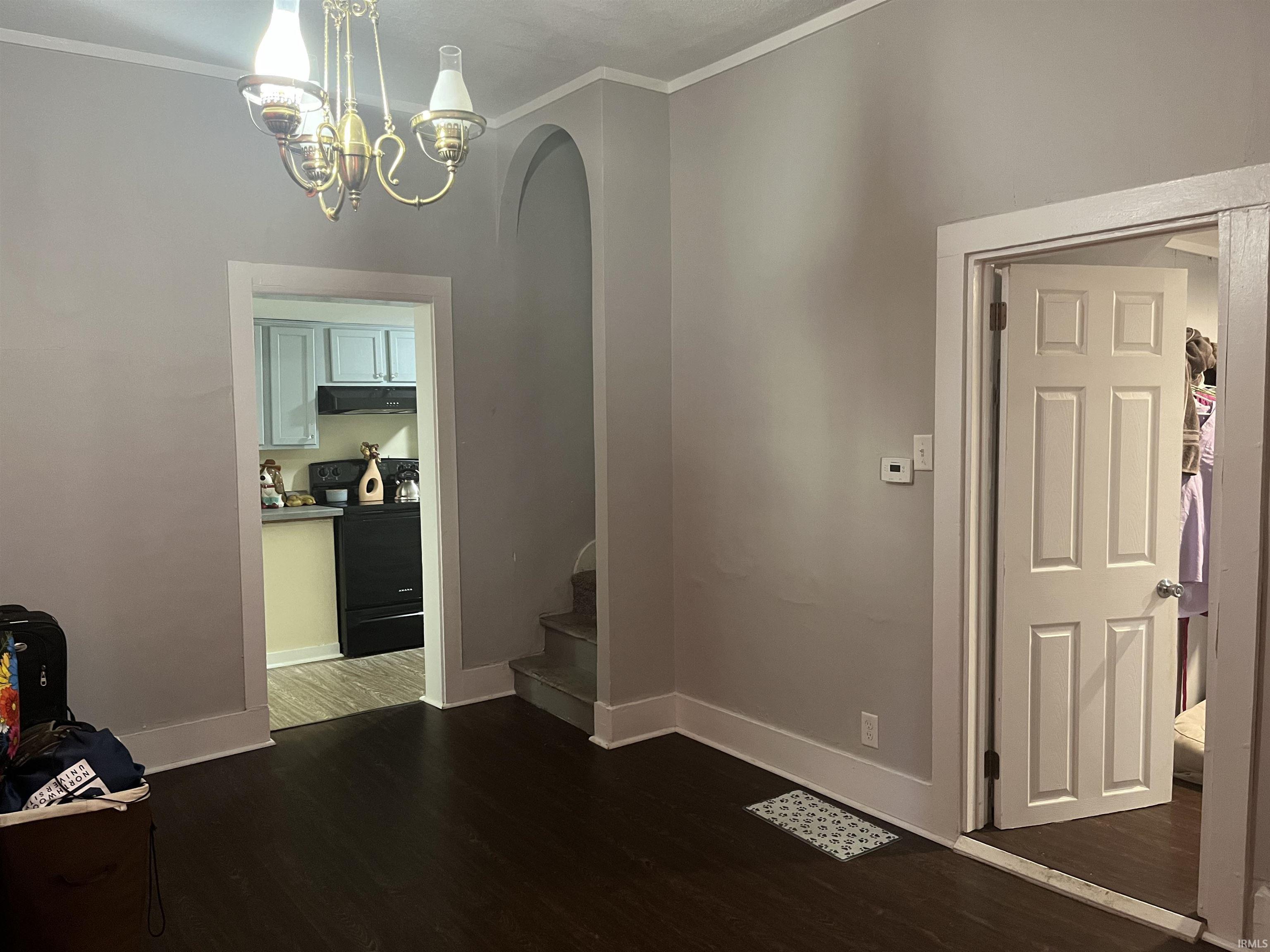 Photo 4 of 917 W Tipton Street