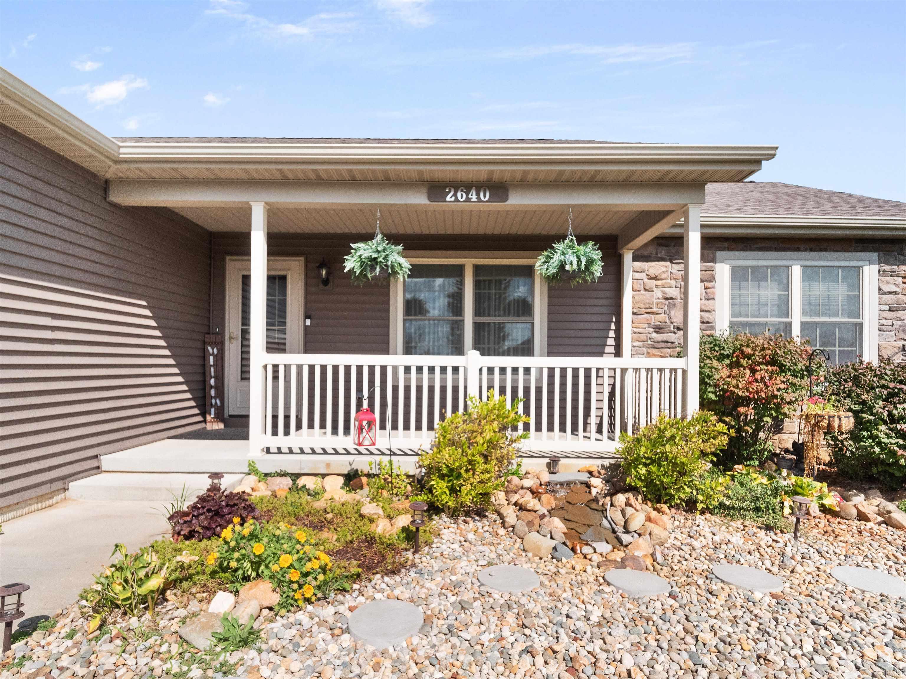 Photo 1 of 2640 E Sage Drive